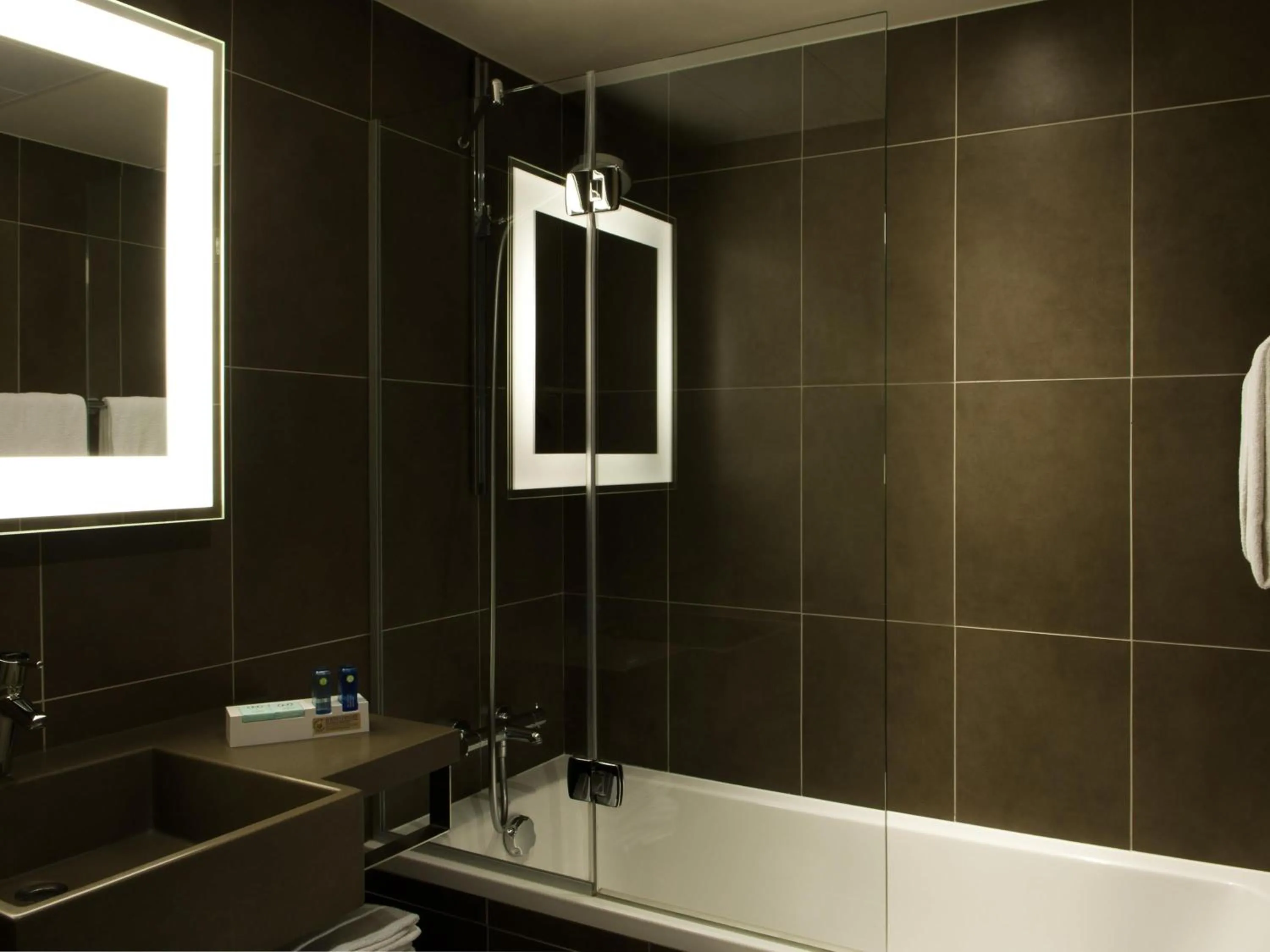 Bedroom in Novotel Massy Palaiseau