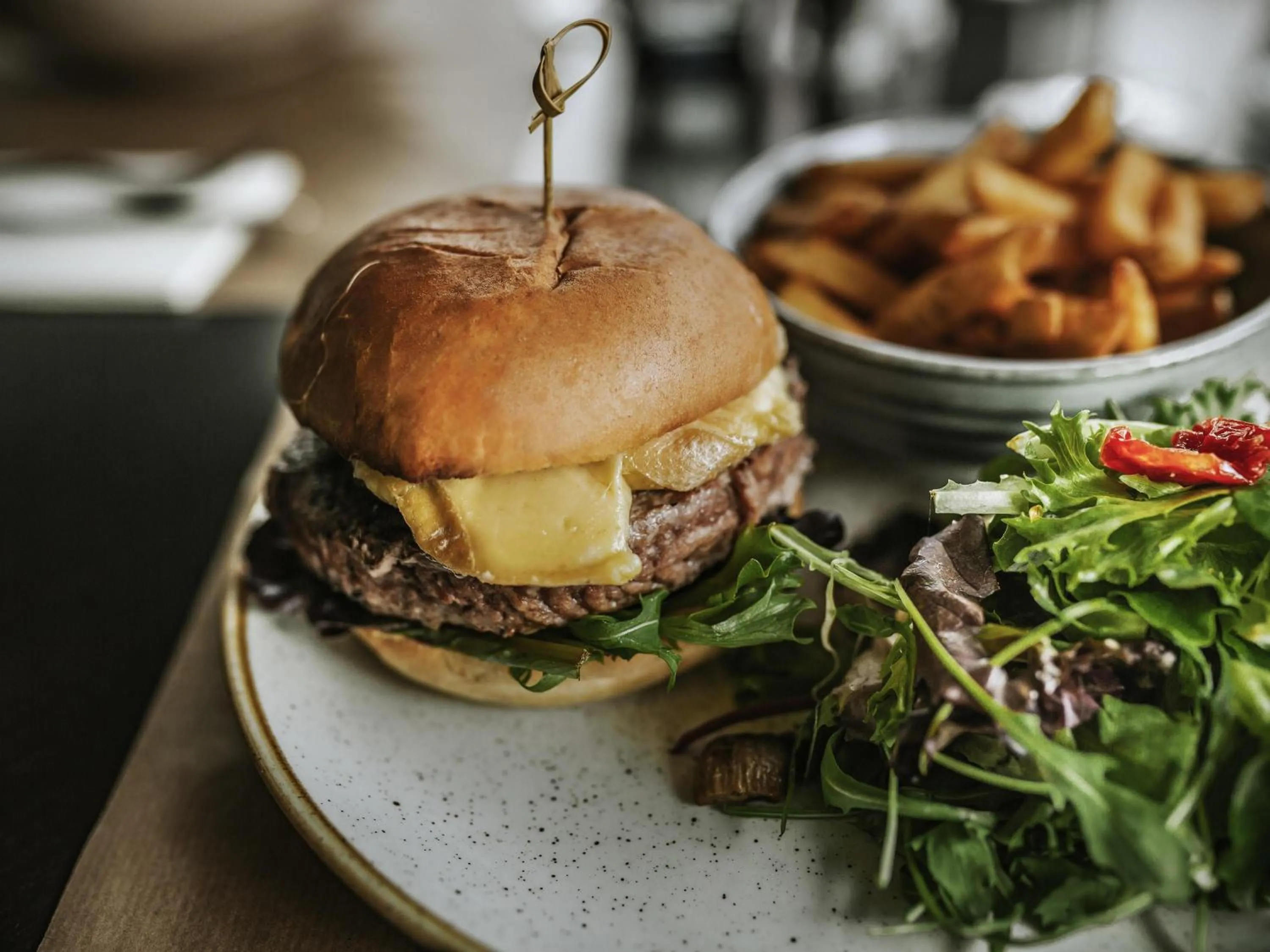 Restaurant/places to eat in Novotel Massy Palaiseau