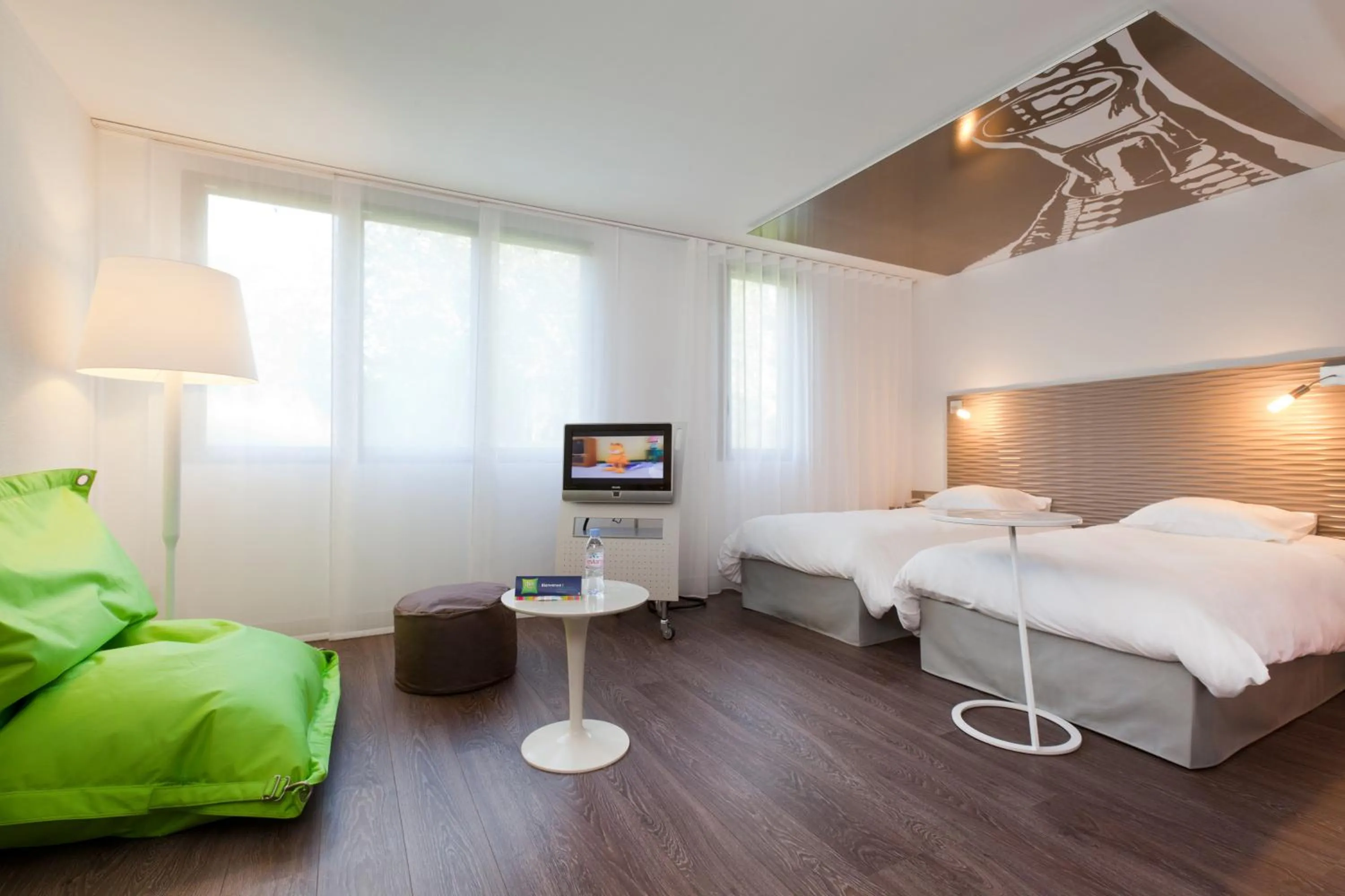 Photo of the whole room, Bed in ibis Styles Lille Aéroport