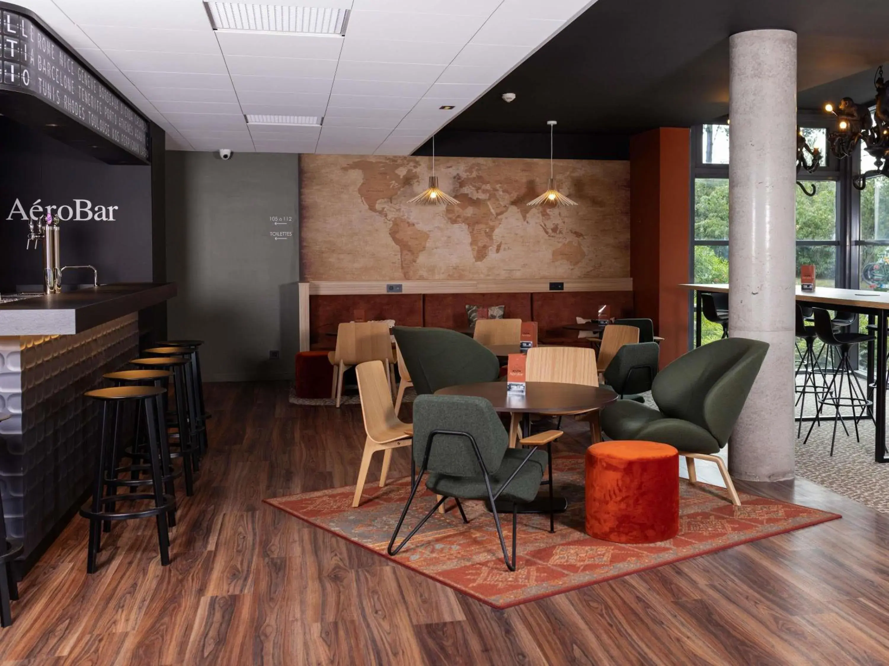 Lounge or bar in ibis Styles Lille Aéroport Lounge or bar in ibis Styles Lille Aéroport