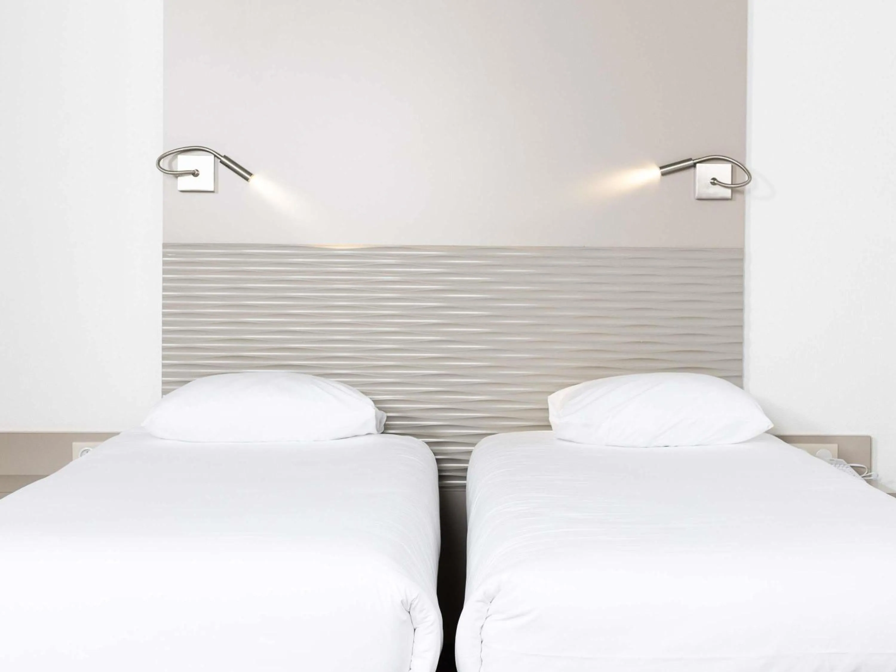 Bedroom, Bed in ibis Styles Lille Aéroport