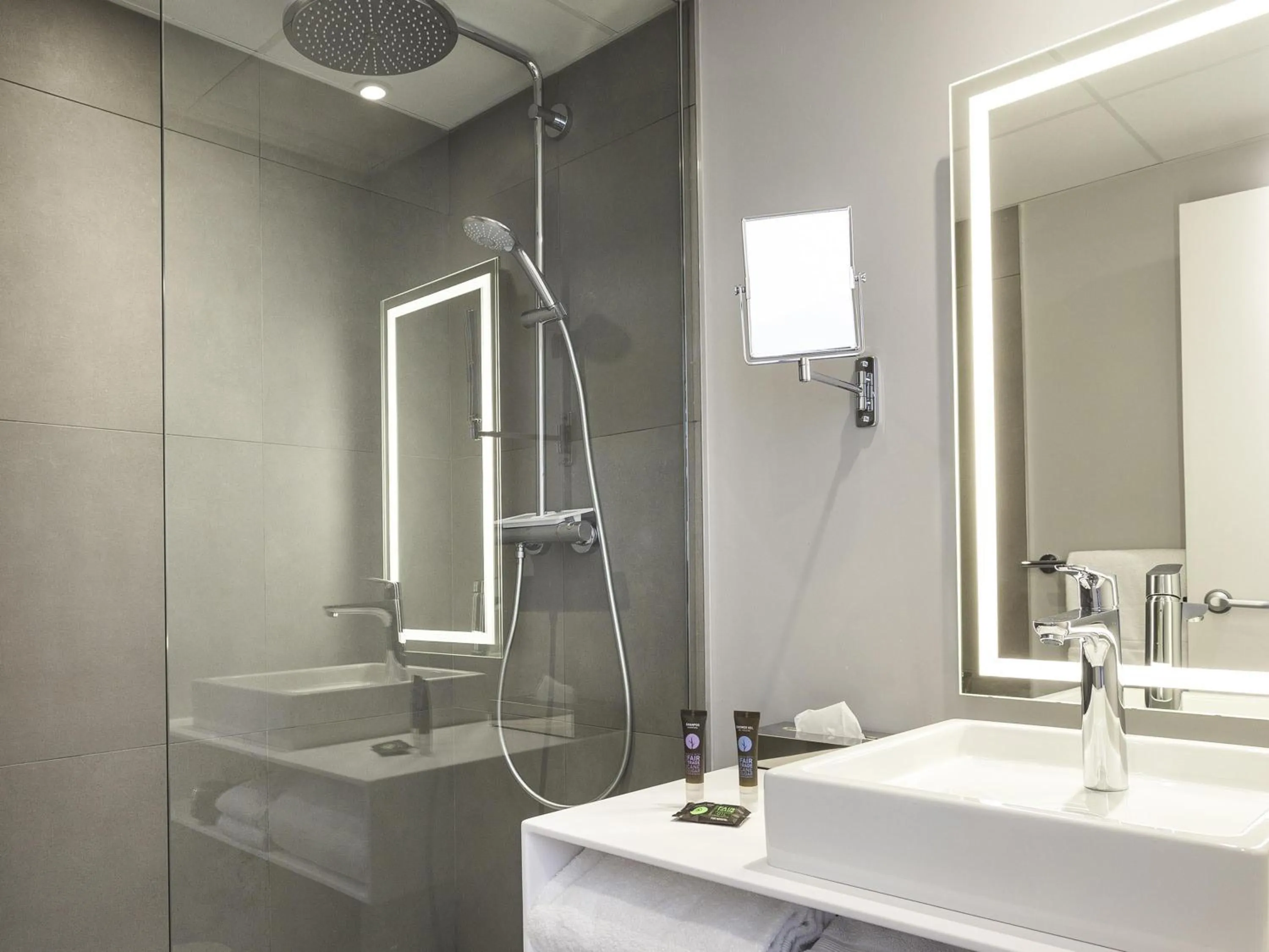 Bedroom in Novotel Annecy Centre