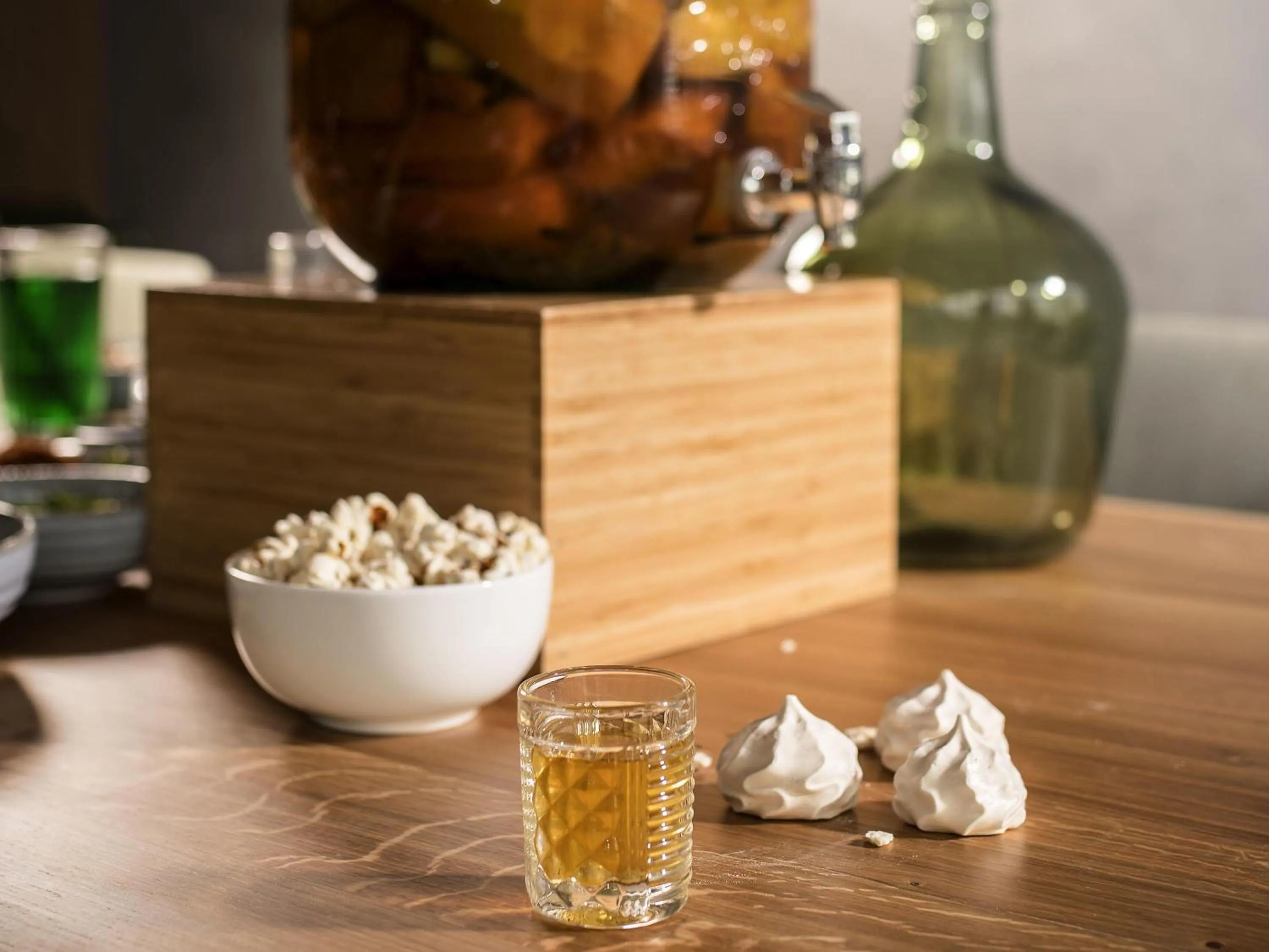 Lounge or bar in Novotel Annecy Centre