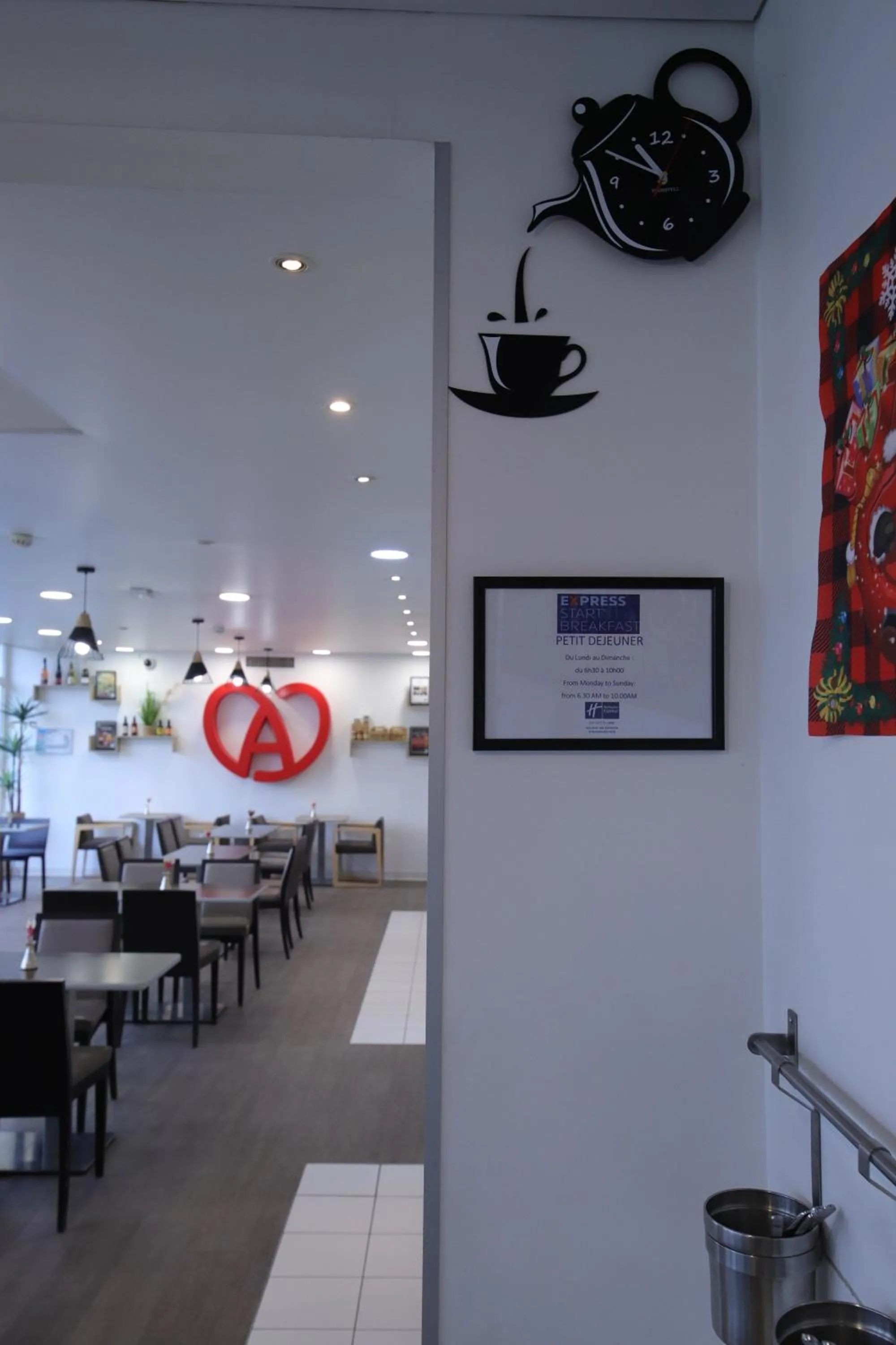 Breakfast in Holiday Inn Express Strasbourg - Sud by IHG