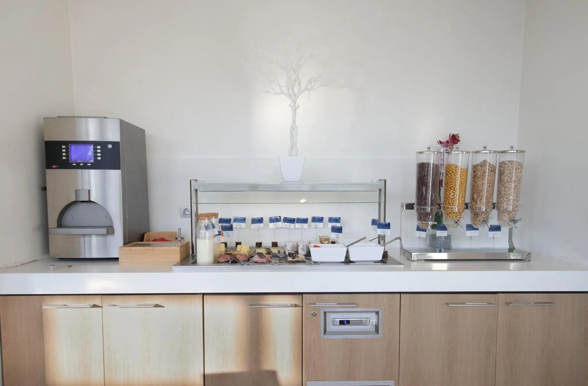 Breakfast in Holiday Inn Express Strasbourg - Sud by IHG