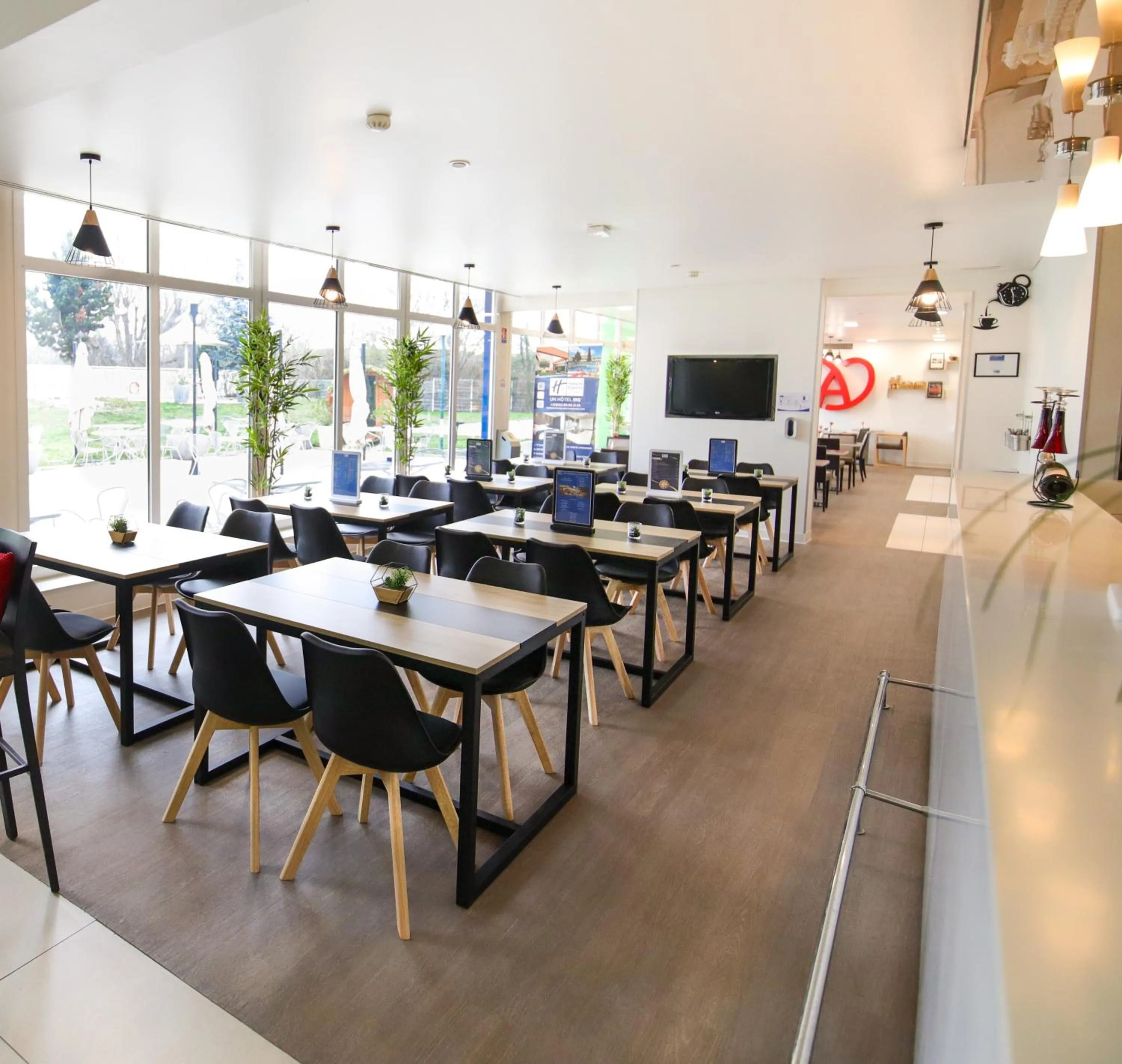 Restaurant/places to eat in Holiday Inn Express Strasbourg - Sud by IHG