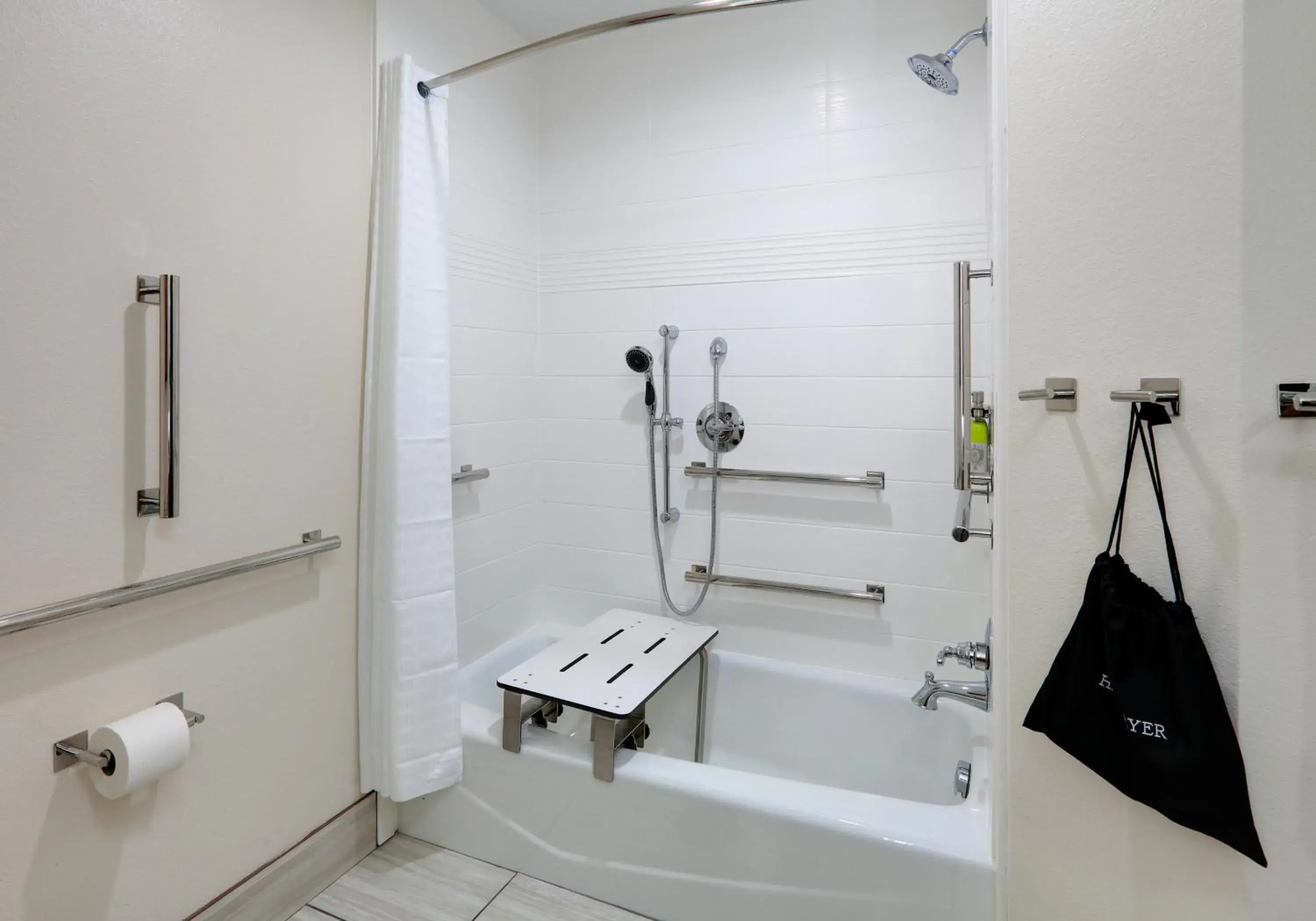 King Room - Mobility Access Tub/Non-Smoking in Candlewood Suites DFW West - Hurst by IHG King Room - Mobility Access Tub/Non-Smoking in Candlewood Suites DFW West - Hurst by IHG