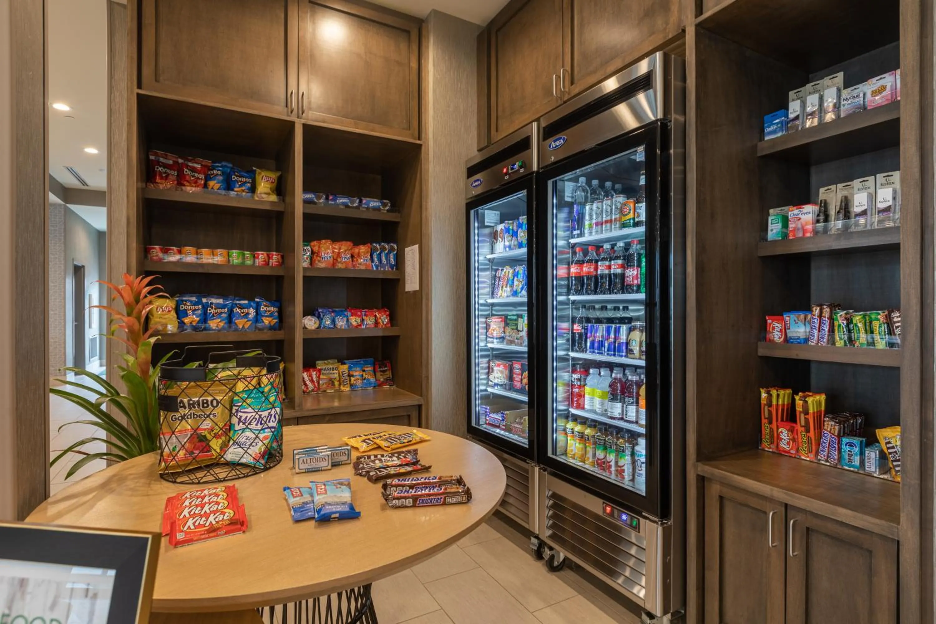 On-site shops in Holiday Inn Greenville - Woodruff Road by IHG