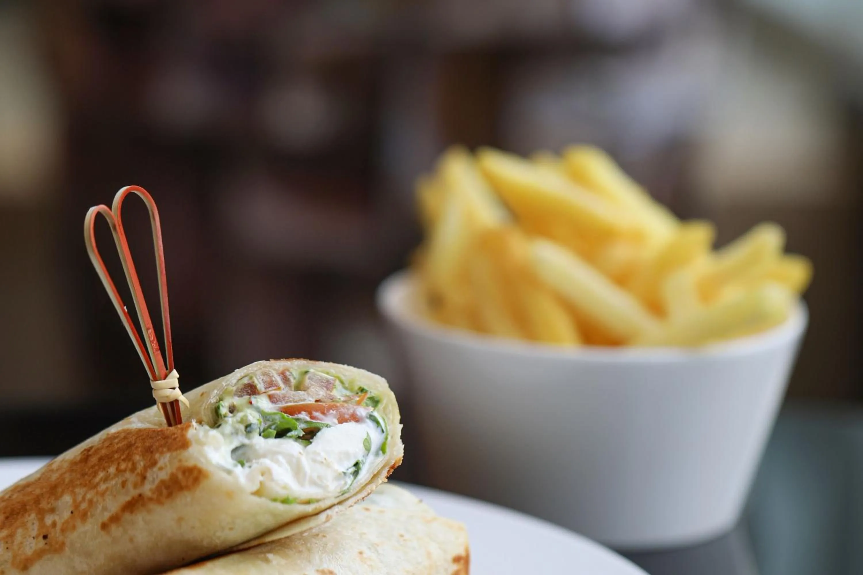 Restaurant/places to eat in Crowne Plaza Dubai Marina by IHG