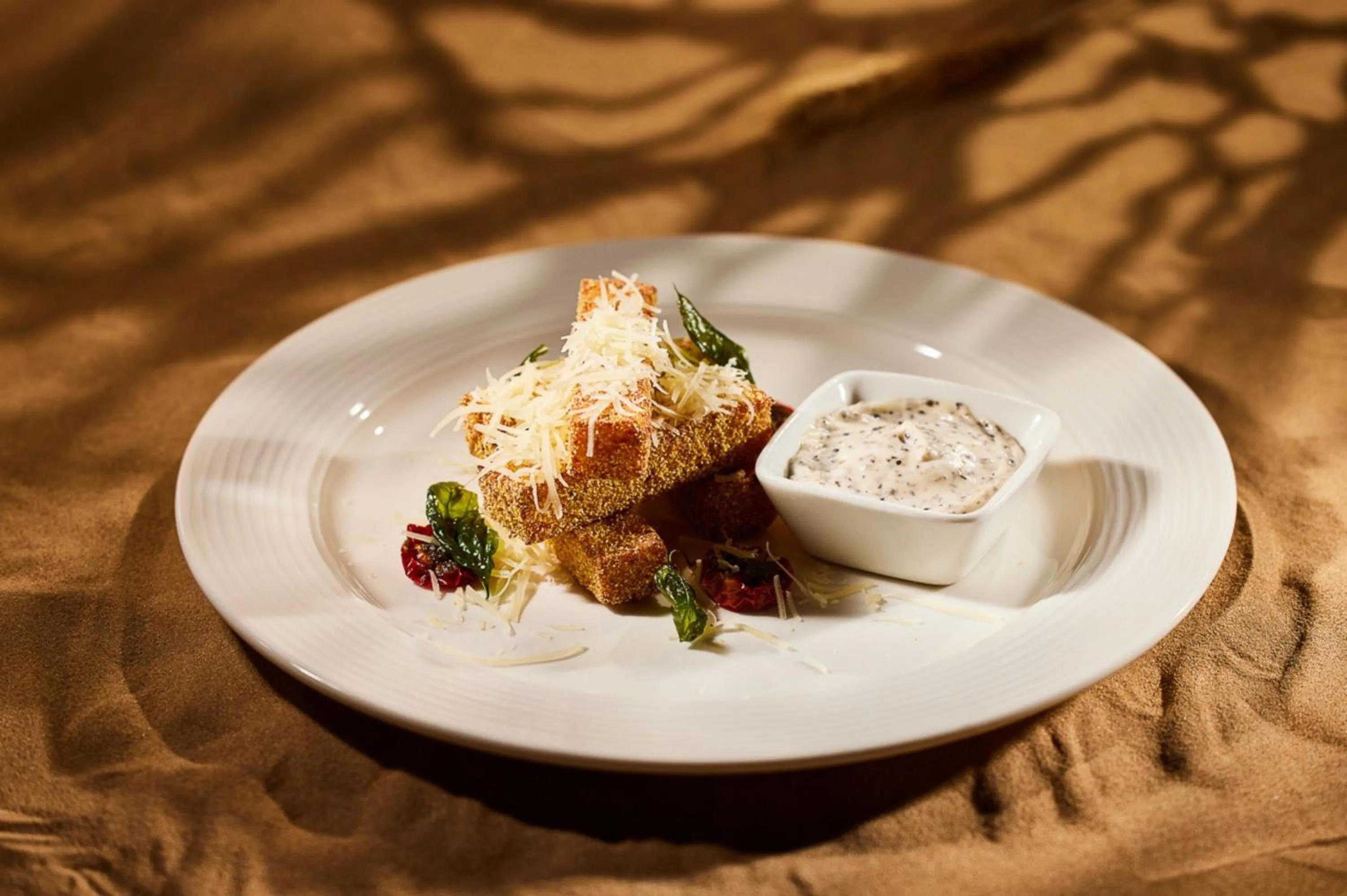 Restaurant/places to eat in Crowne Plaza Dubai Marina by IHG