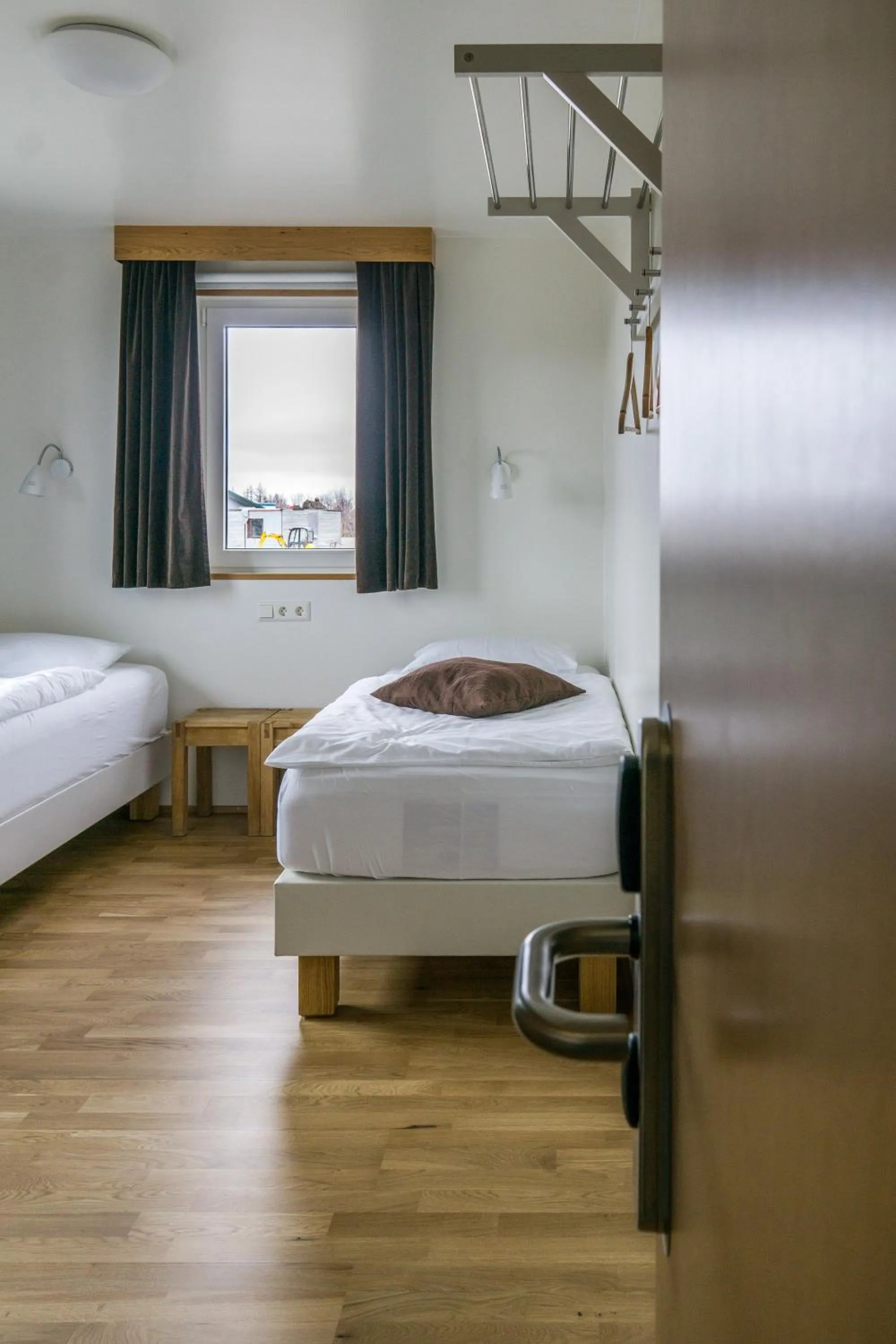 Photo of the whole room, Bed in Vogahraun 4