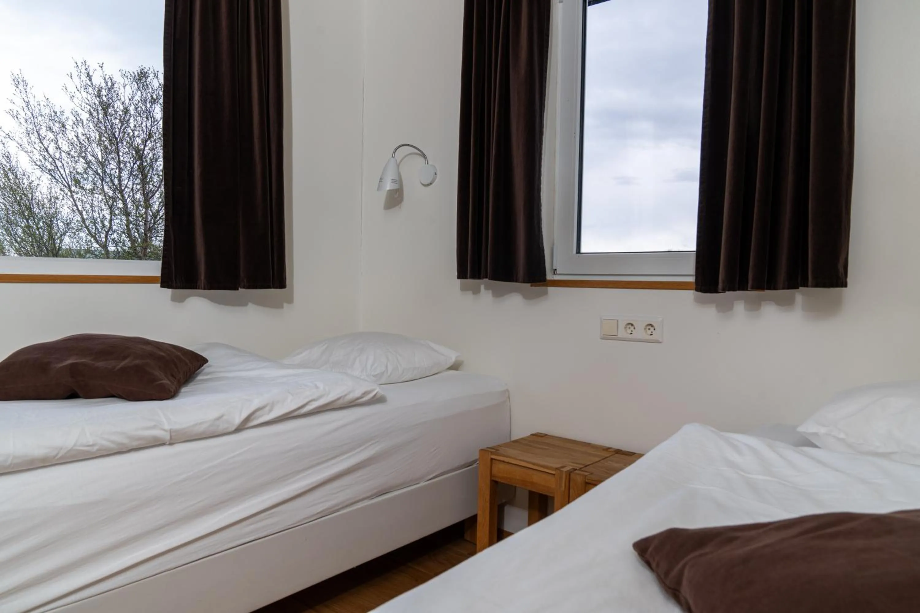 Bedroom, Bed in Vogahraun 4