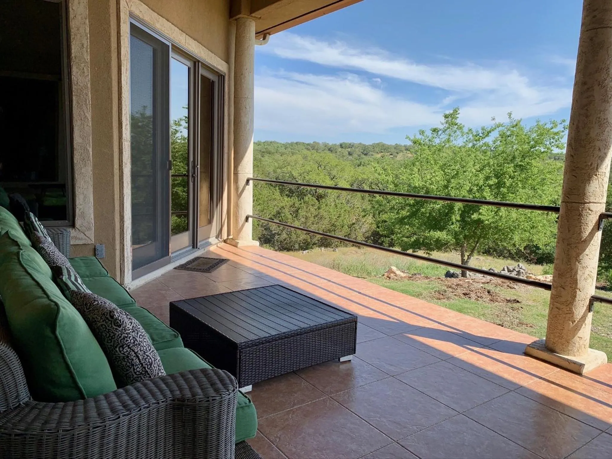 Scenic Hill Country Retreat - Rhino Ranch