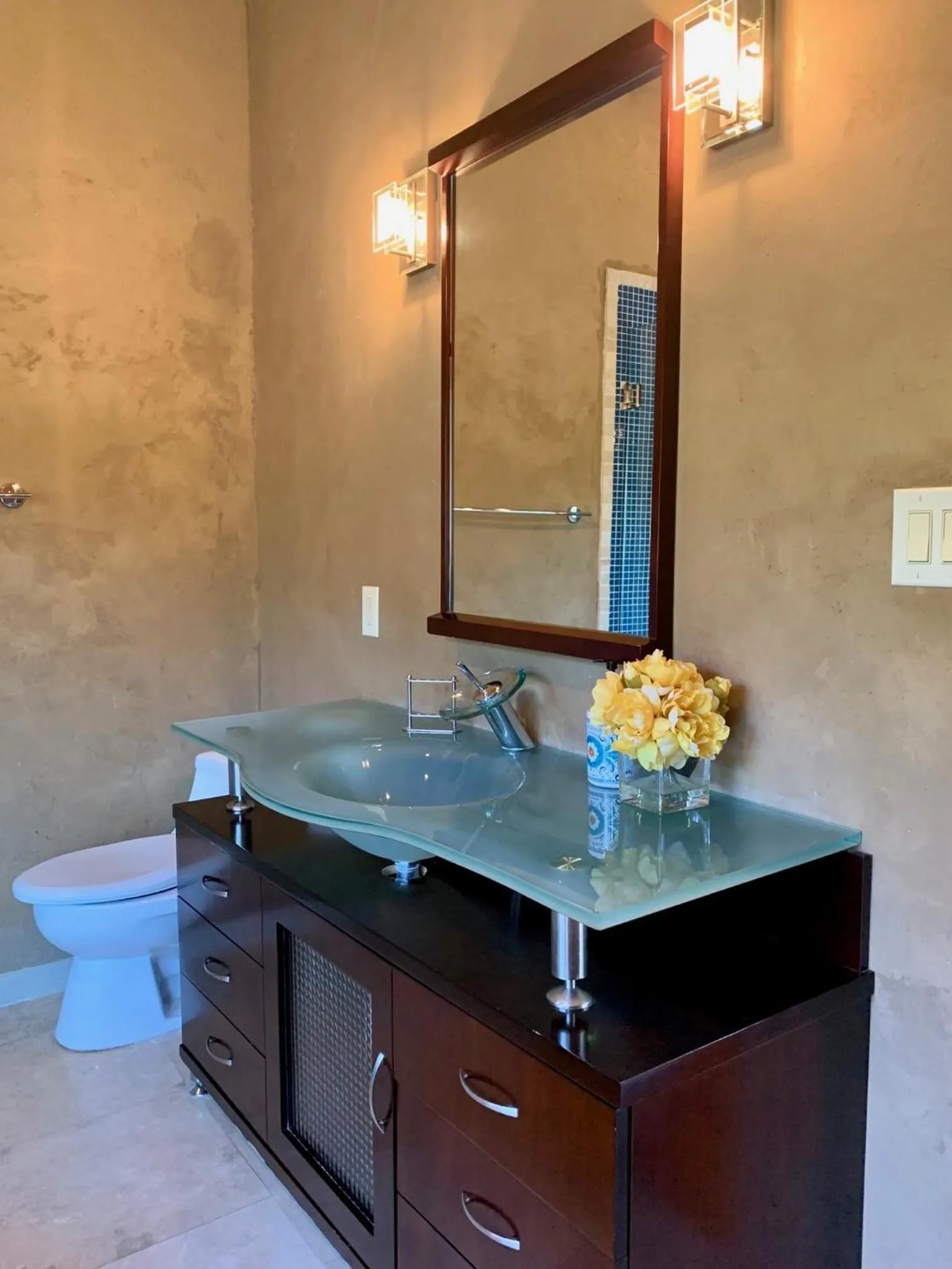Scenic Hill Country Retreat - Rhino Ranch