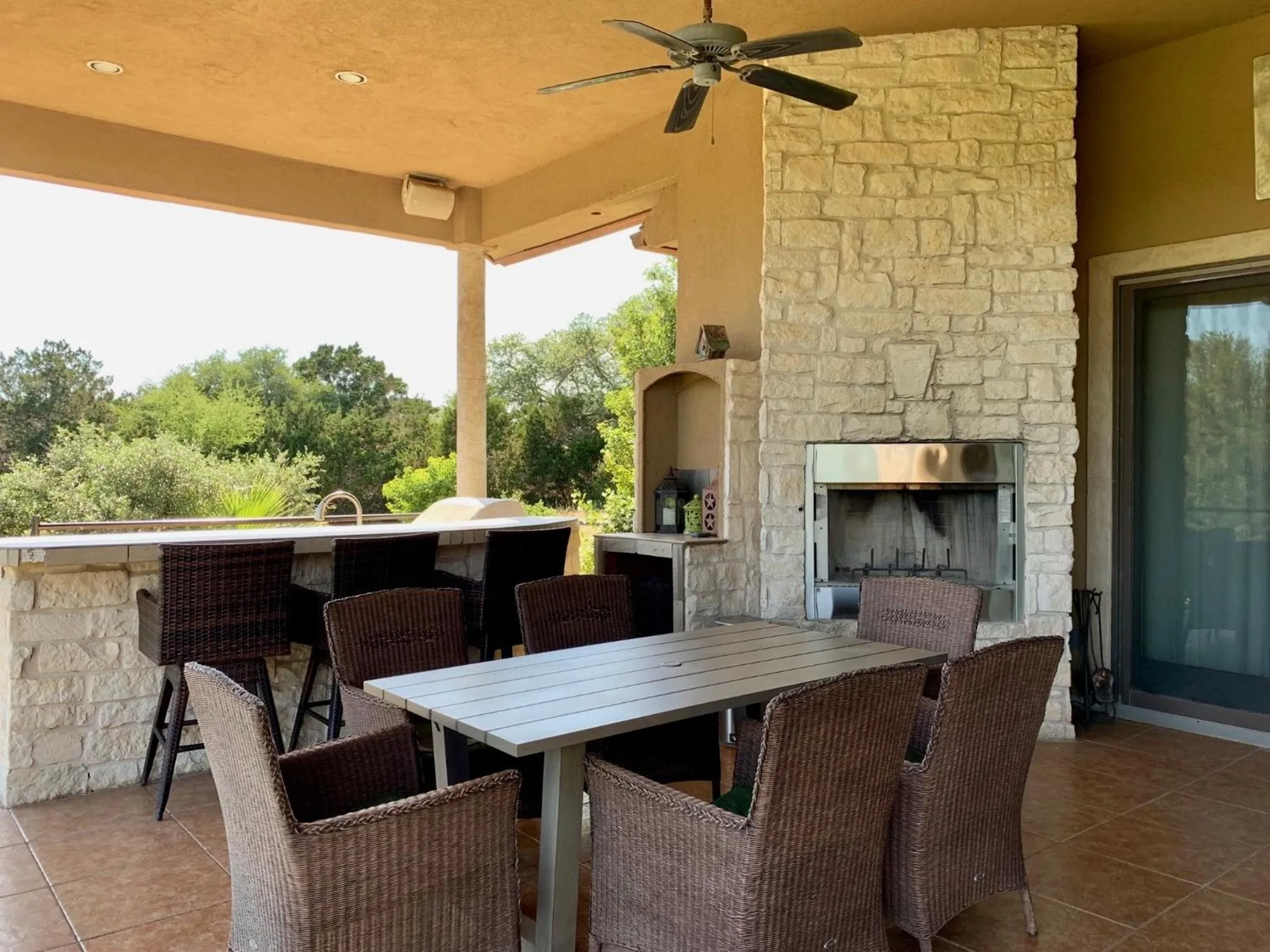 Scenic Hill Country Retreat - Rhino Ranch