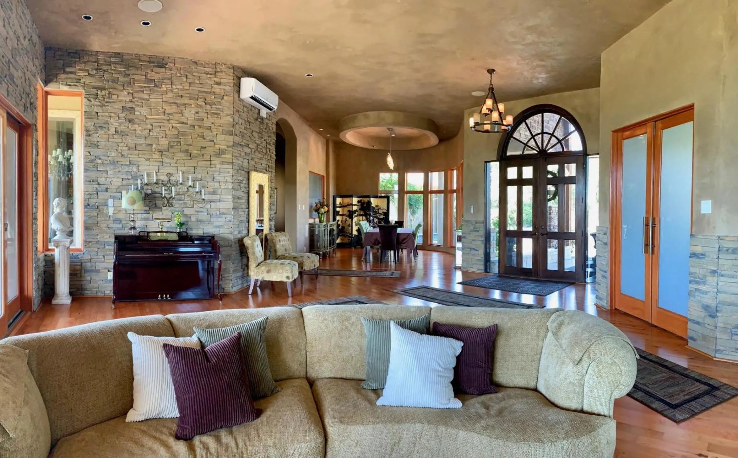 Scenic Hill Country Retreat - Rhino Ranch