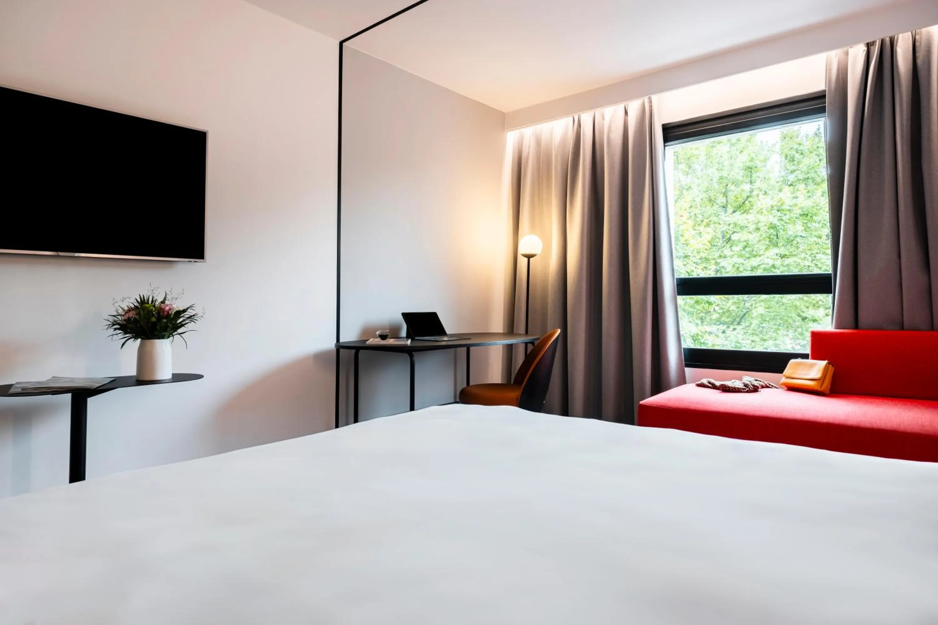 Bedroom, Bed in Novotel Atria Nimes Centre