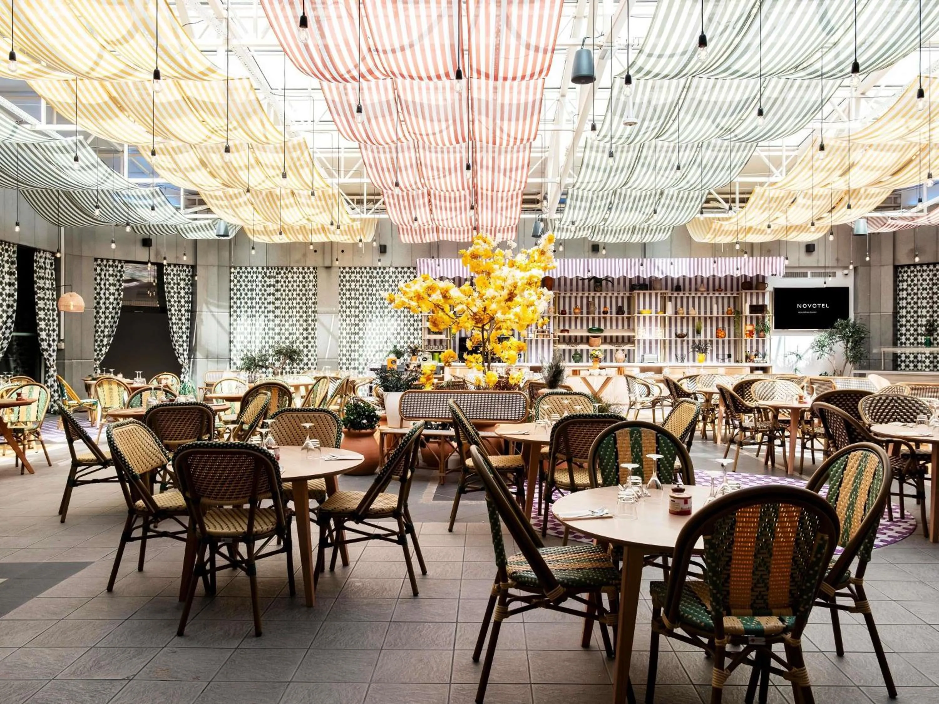 Property building in Novotel Atria Nimes Centre