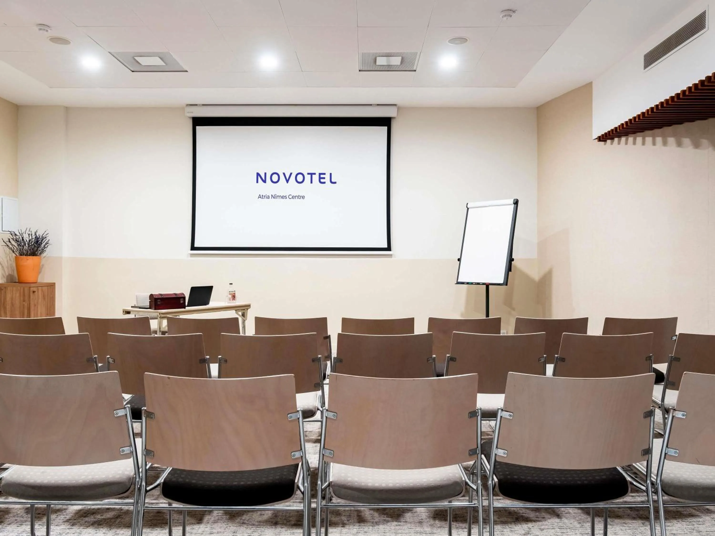Meeting/conference room in Novotel Atria Nimes Centre