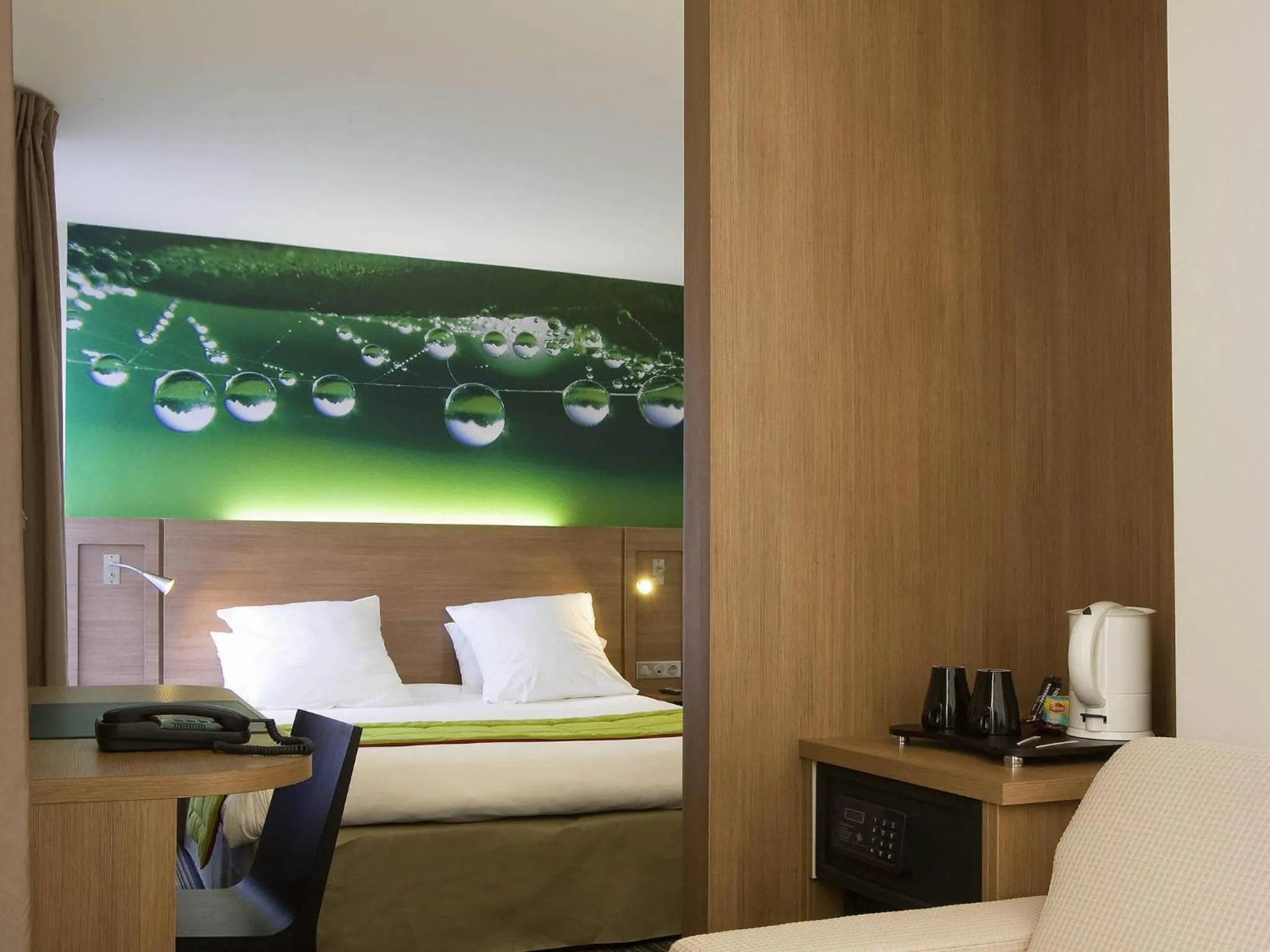 Bedroom, Bed in Mercure Quimper Centre