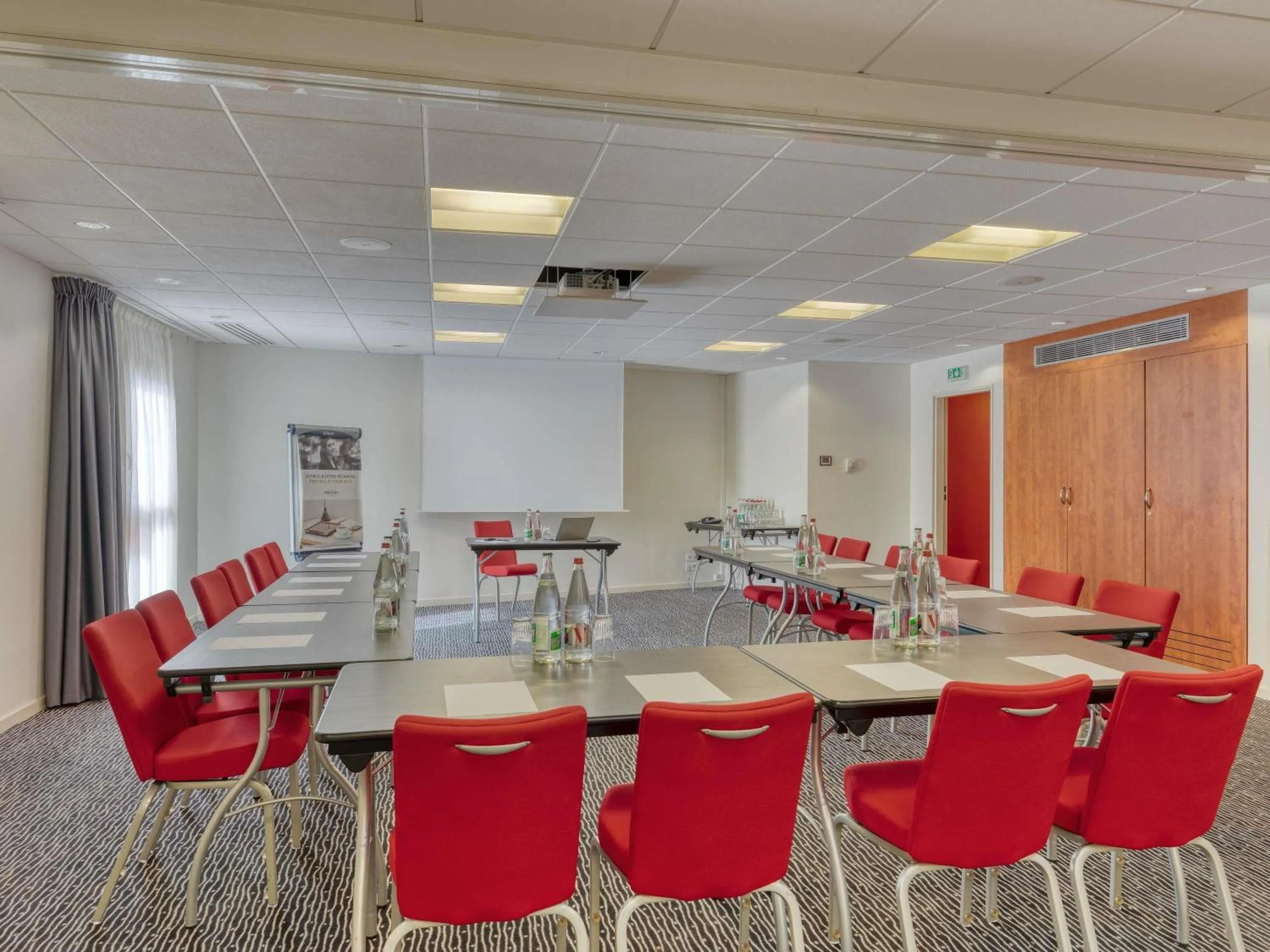 Meeting/conference room in Mercure Quimper Centre