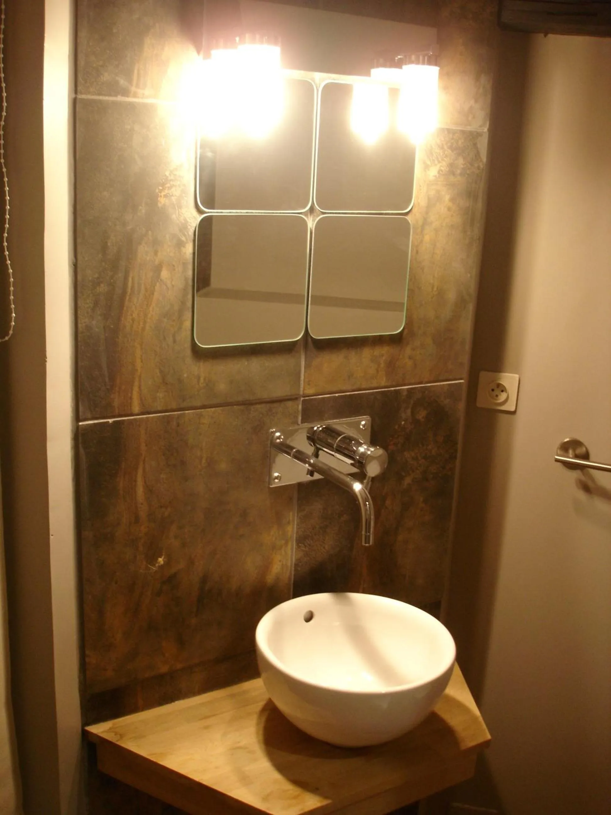 Bathroom in Hotel La Bastie d'Urfé