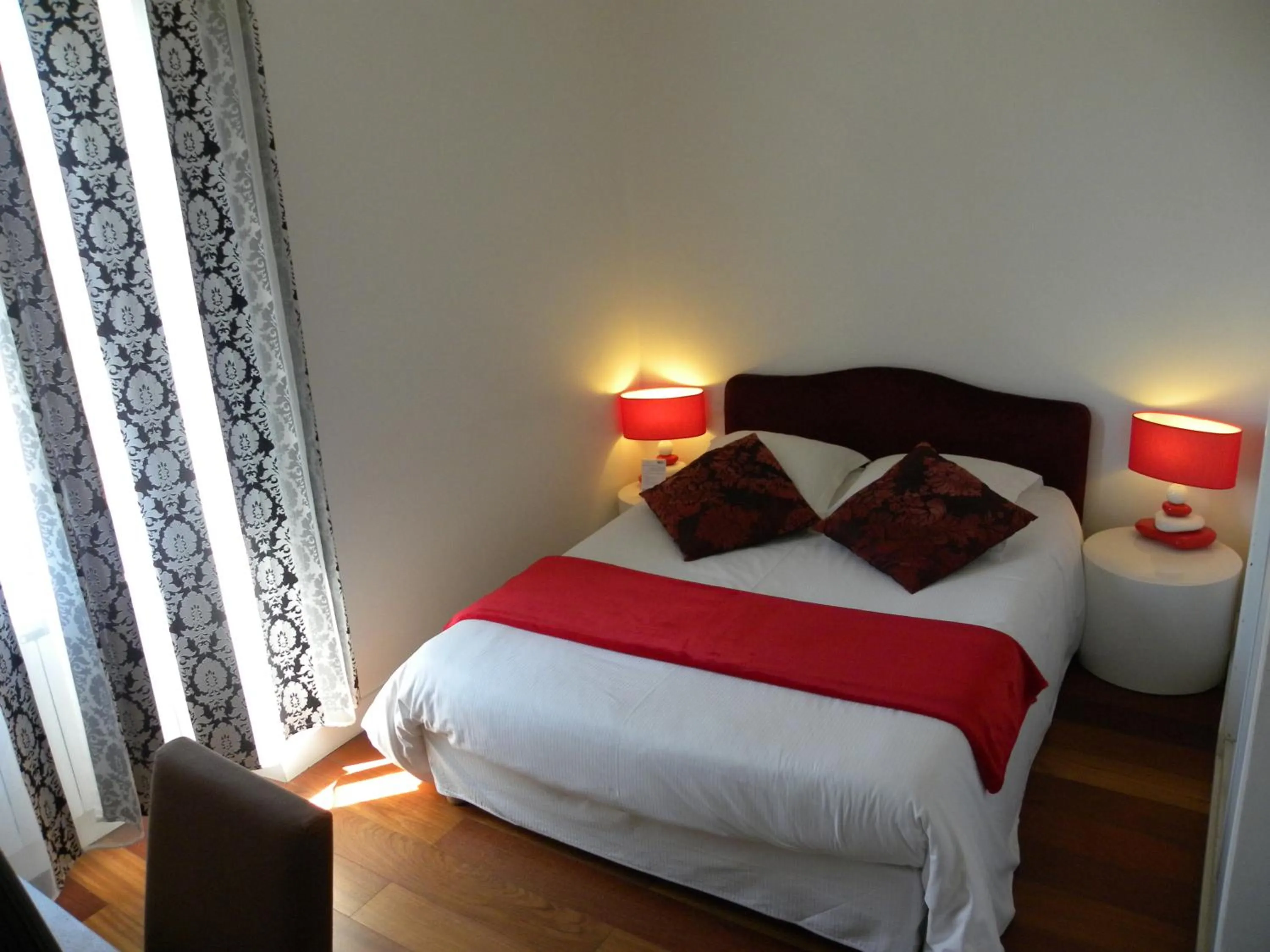 Photo of the whole room, Bed in Hotel La Bastie d'Urfé