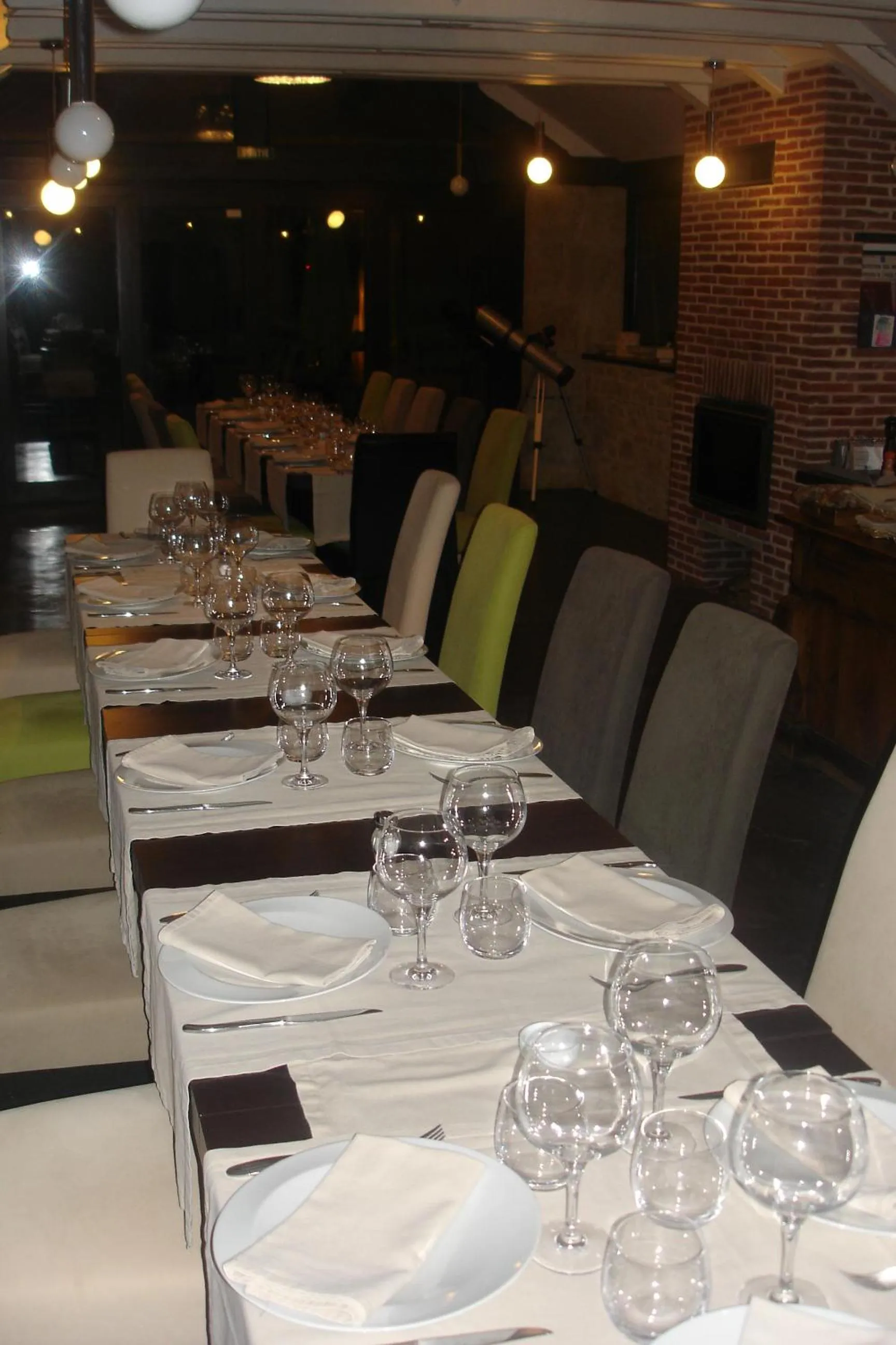 Restaurant/places to eat in Hotel La Bastie d'Urfé