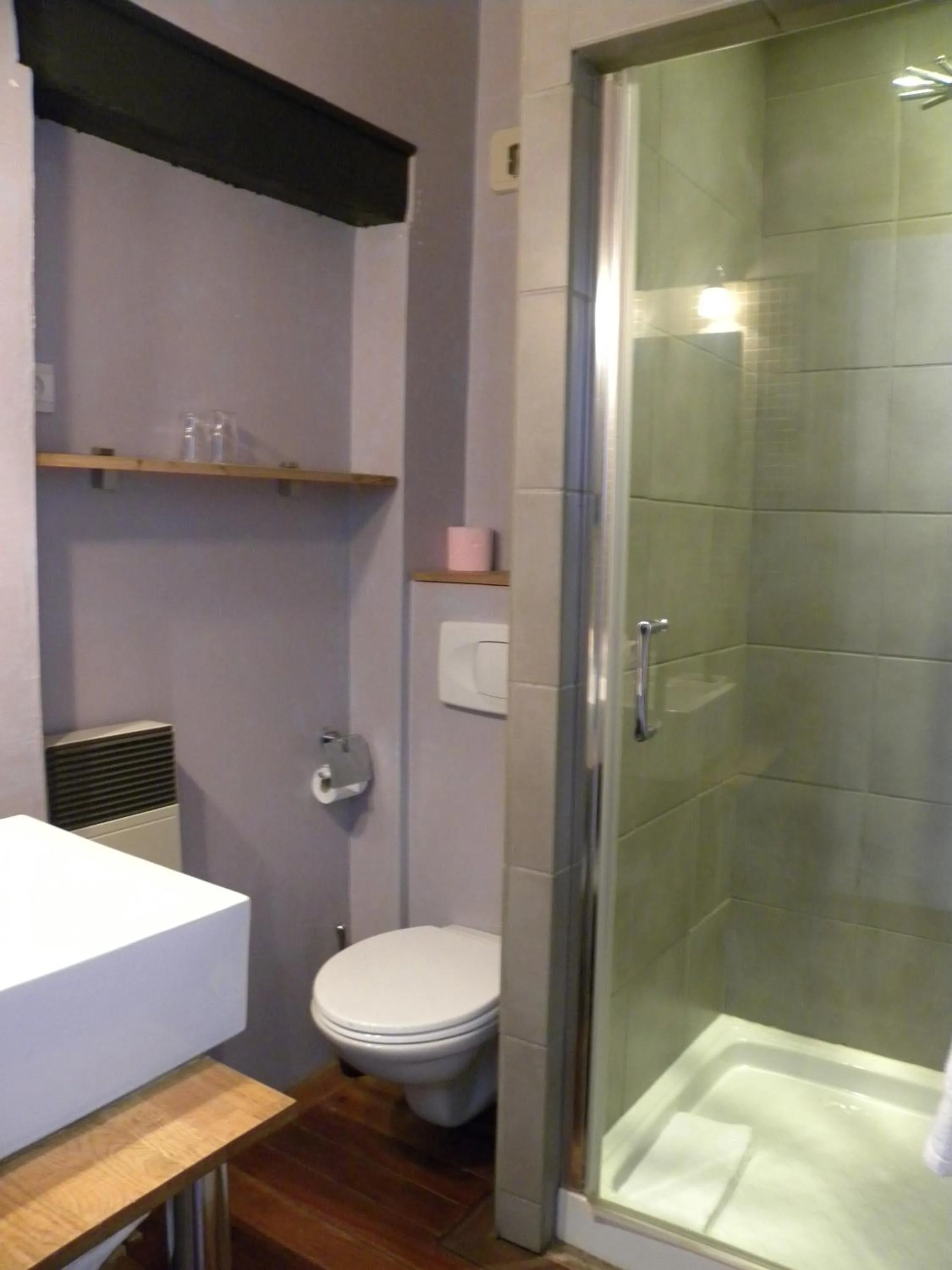 Shower in Hotel La Bastie d'Urfé