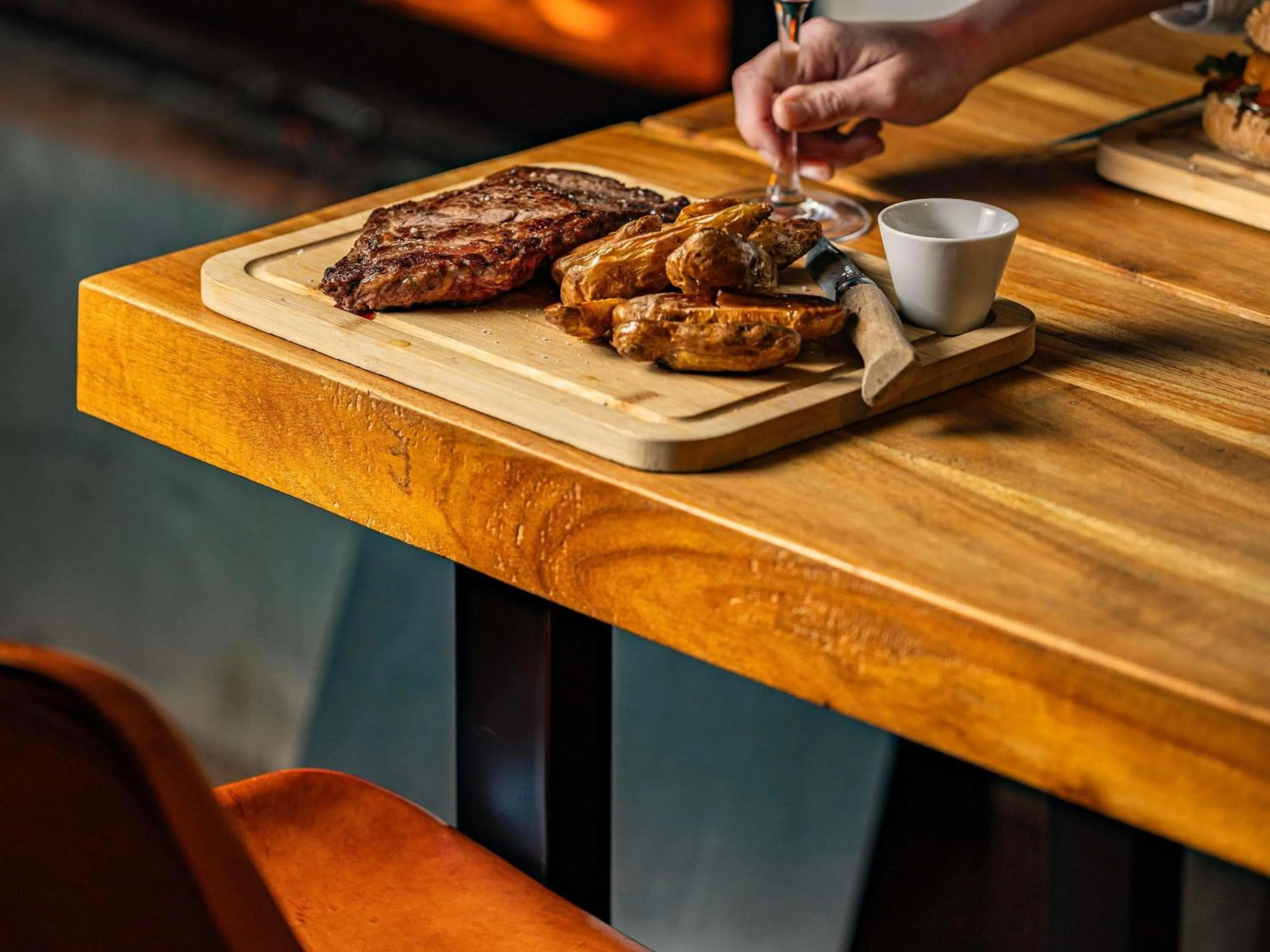 Restaurant/places to eat in Novotel Paris Pont De Sevres