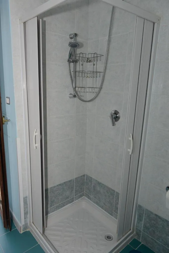 Shower in Napoli Royal Suite