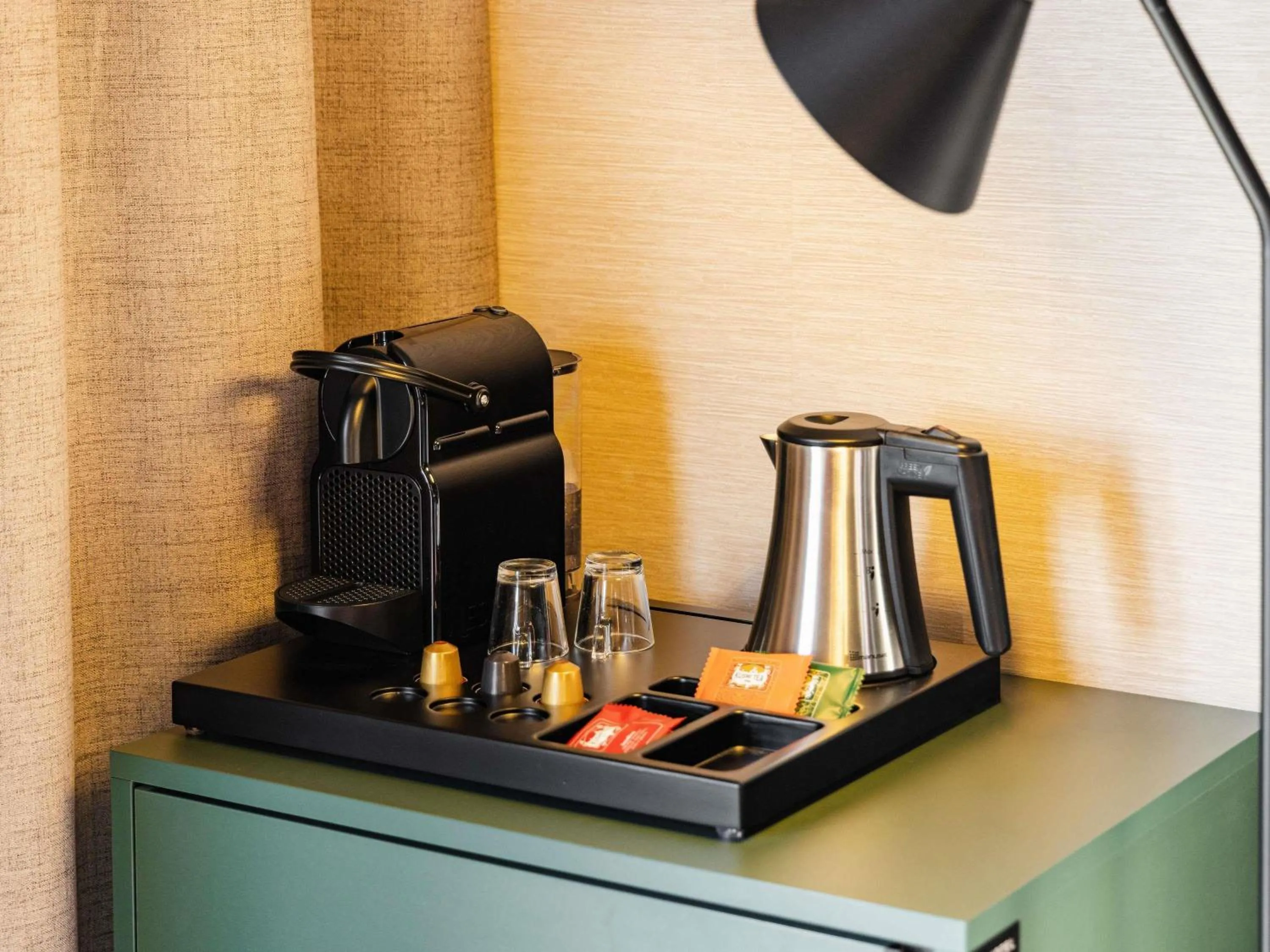 Bedroom in Novotel Paris Suresnes Longchamp