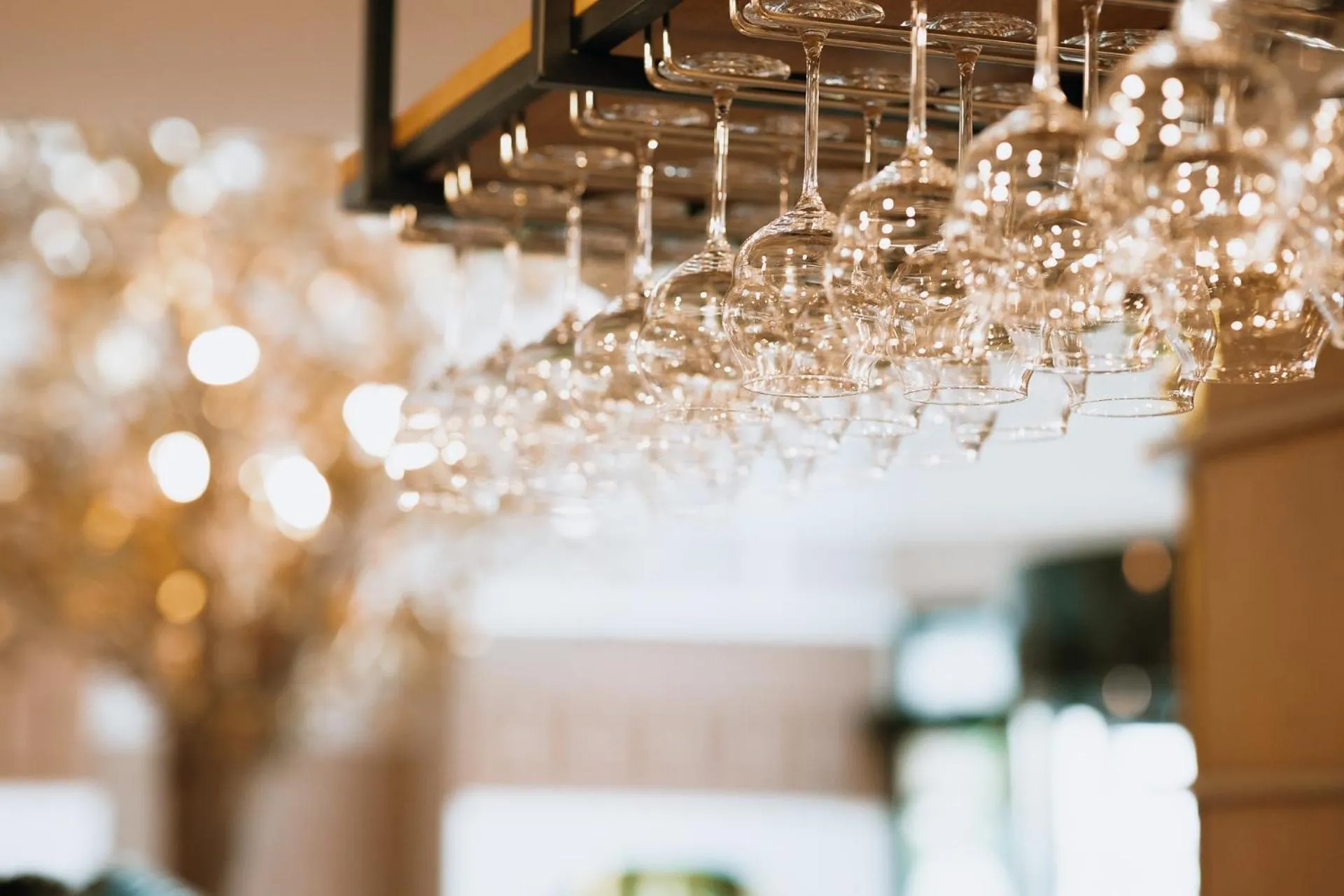 Lounge or bar in Novotel Paris Suresnes Longchamp