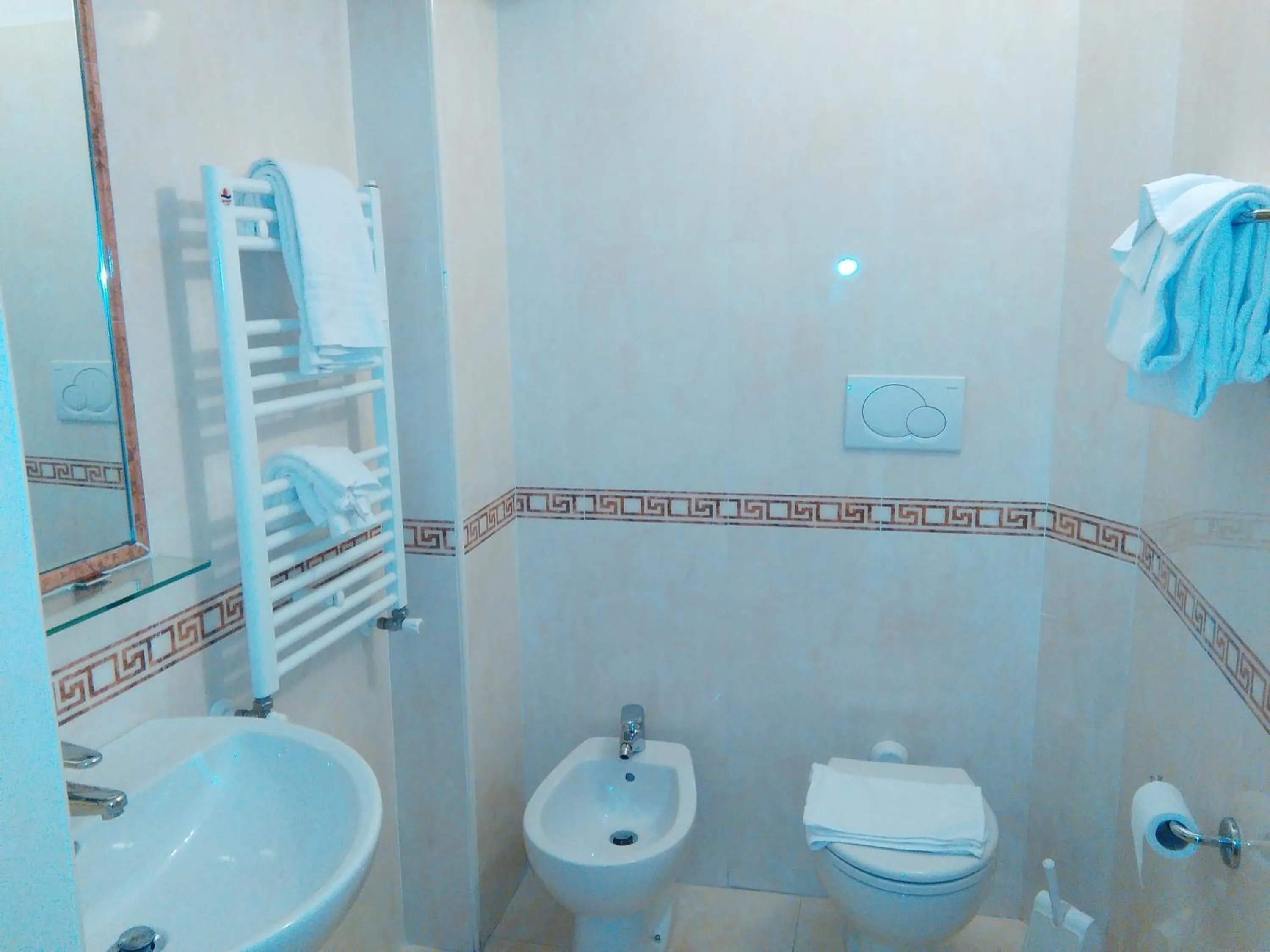 Bathroom in Ristorante Hotel Mira