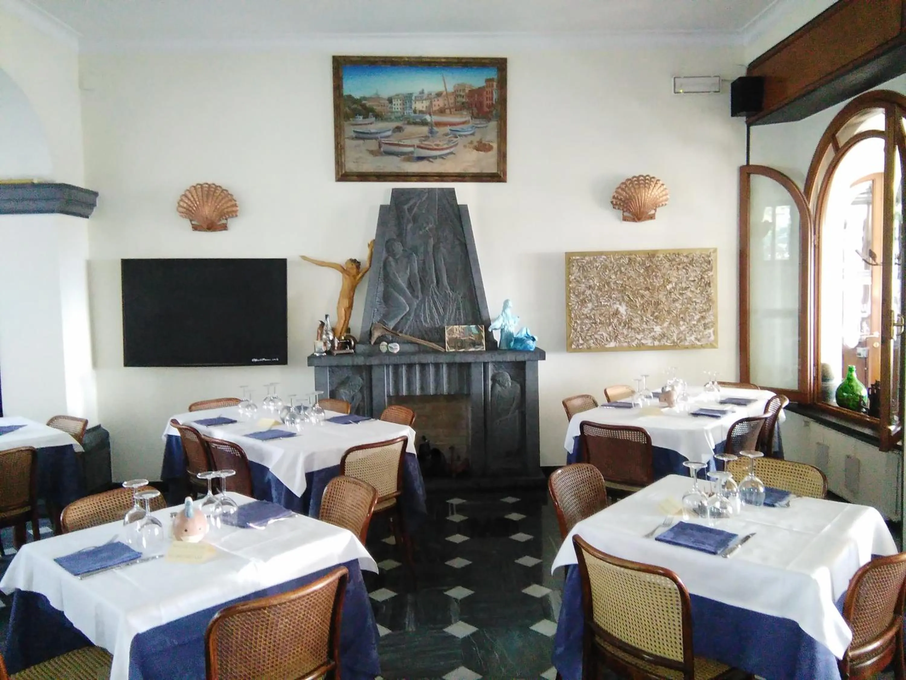 Restaurant/places to eat in Ristorante Hotel Mira