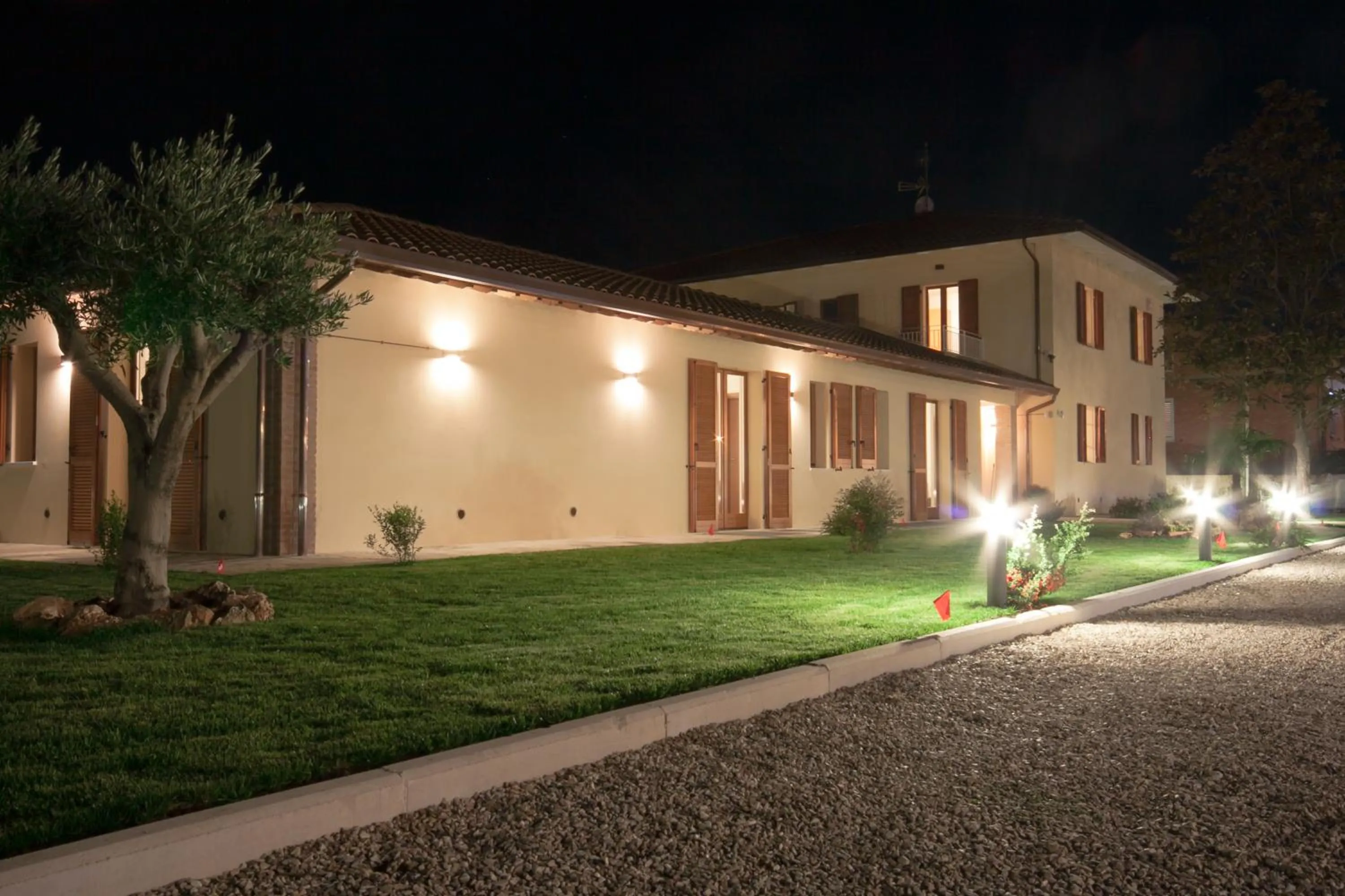 Facade/entrance in Valle Di Francesco