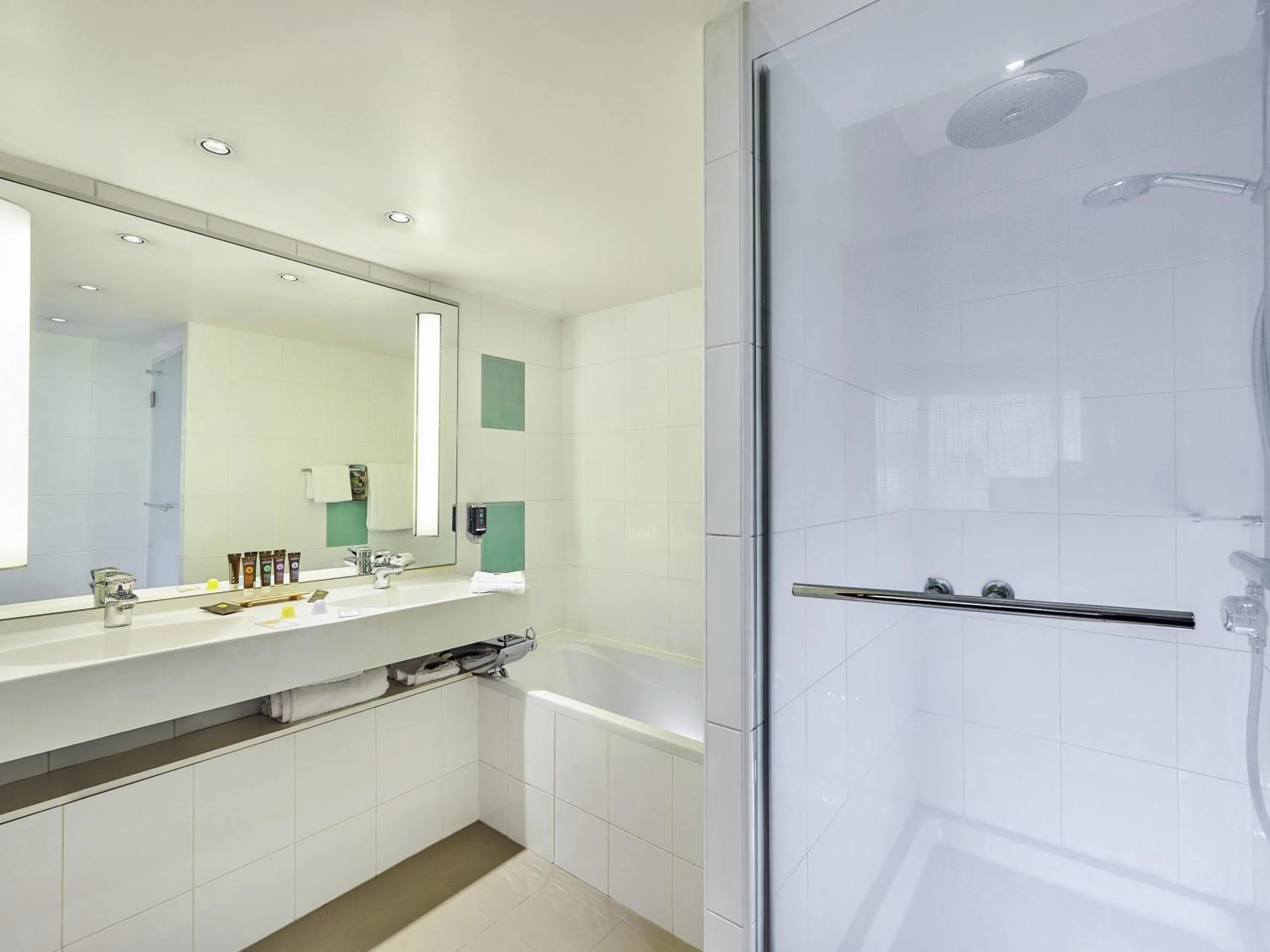 Bedroom in Novotel Paris 13 Porte d'Italie