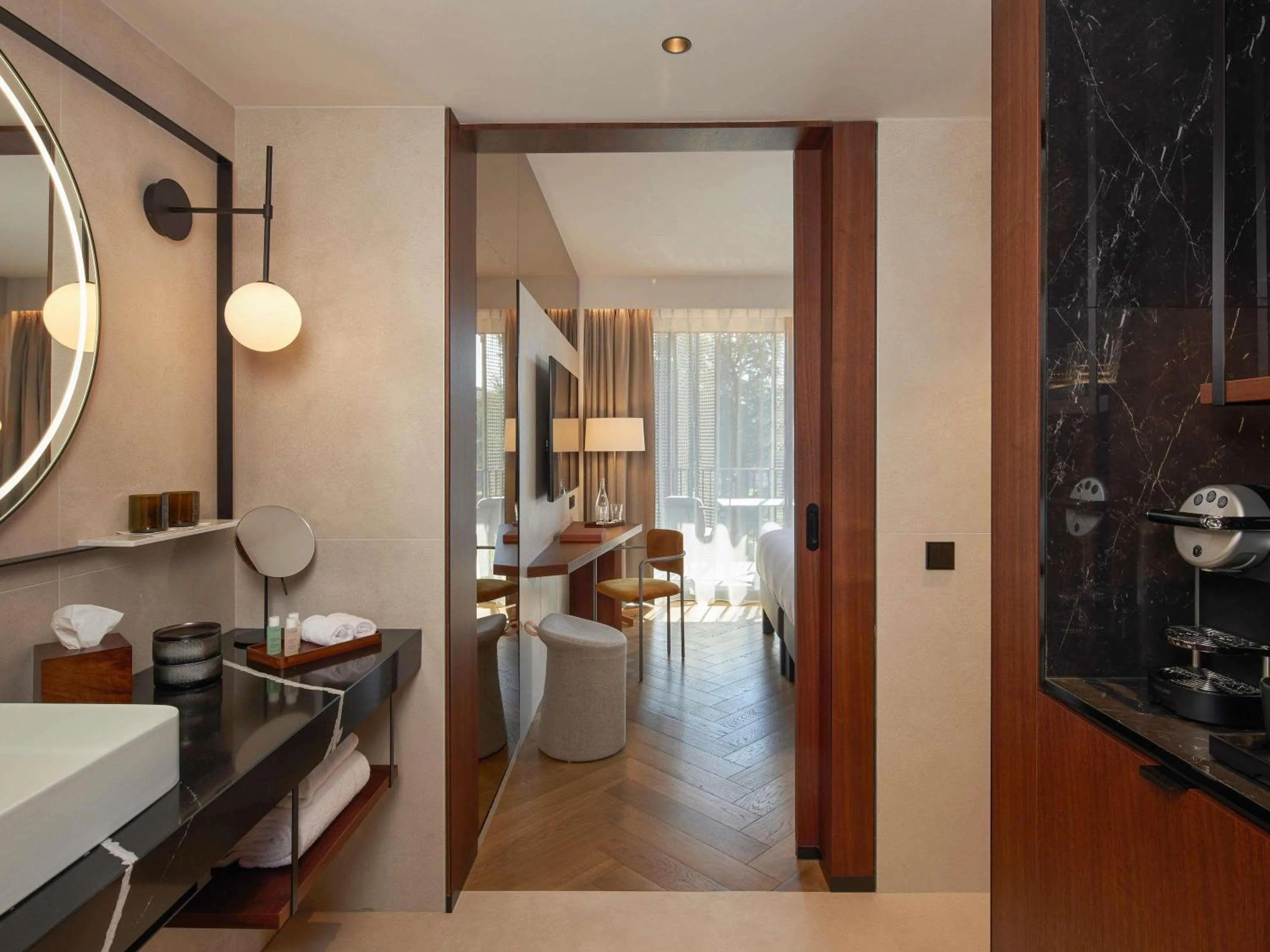 Bedroom, Bed in L'Esquisse Hotel & Spa Colmar - MGallery Collection