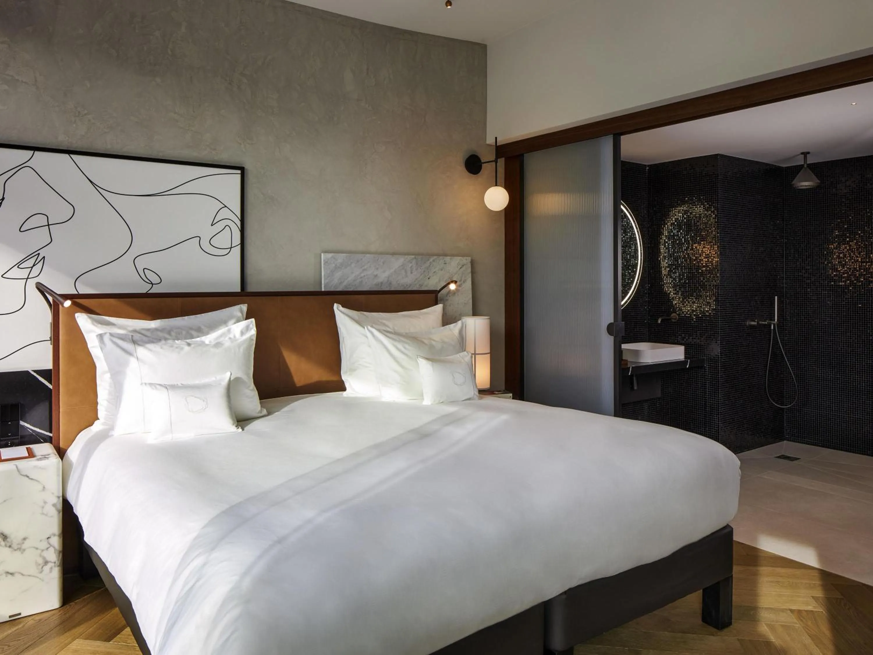 Bedroom, Bed in L'Esquisse Hotel & Spa Colmar - MGallery Collection