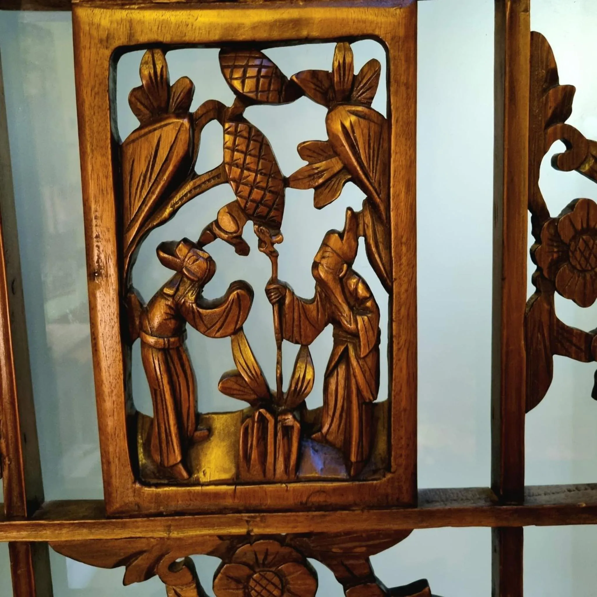 Decorative detail in Villa Vietnamonamour