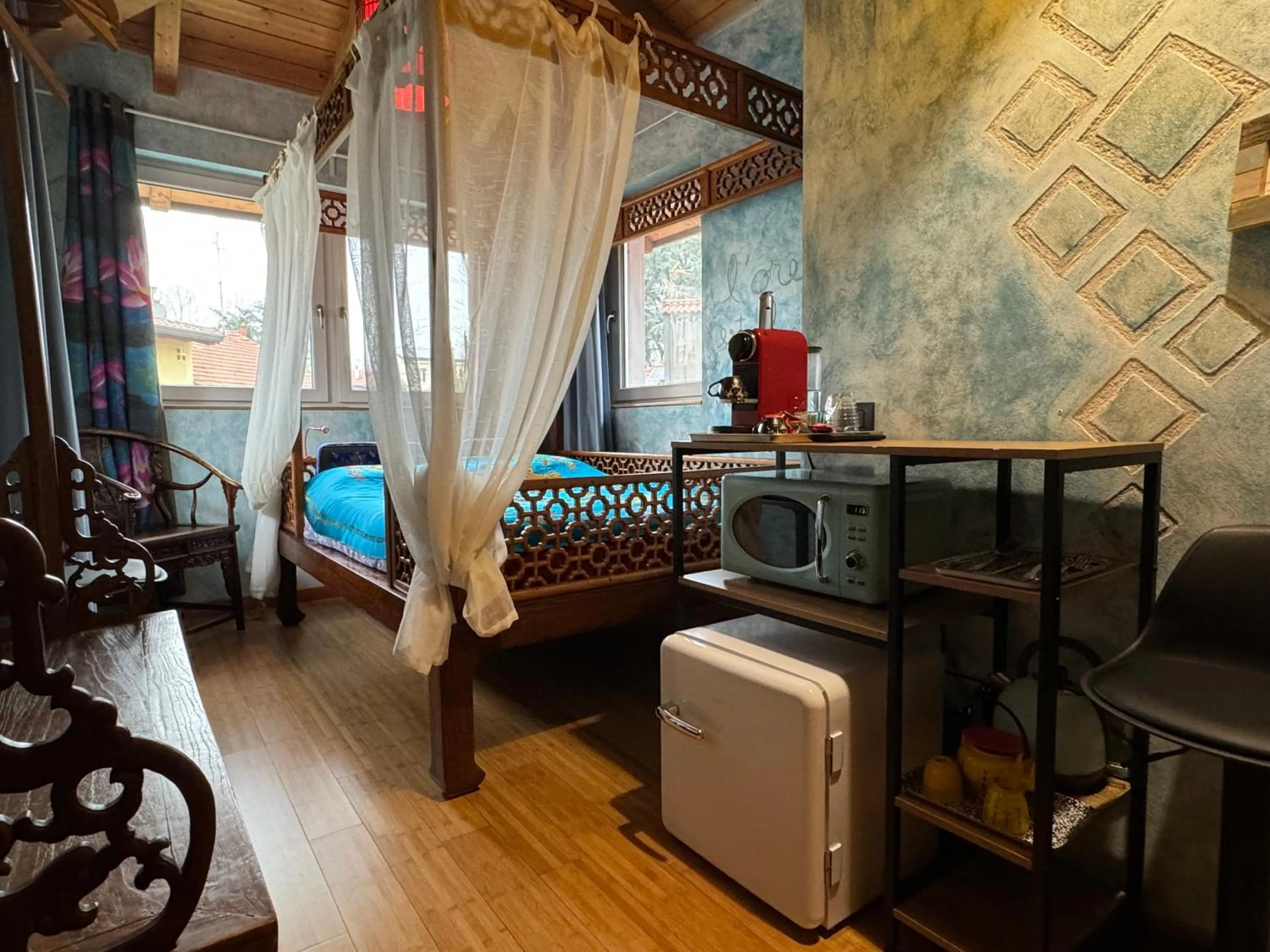 Kitchen or kitchenette, Bed in Villa Vietnamonamour