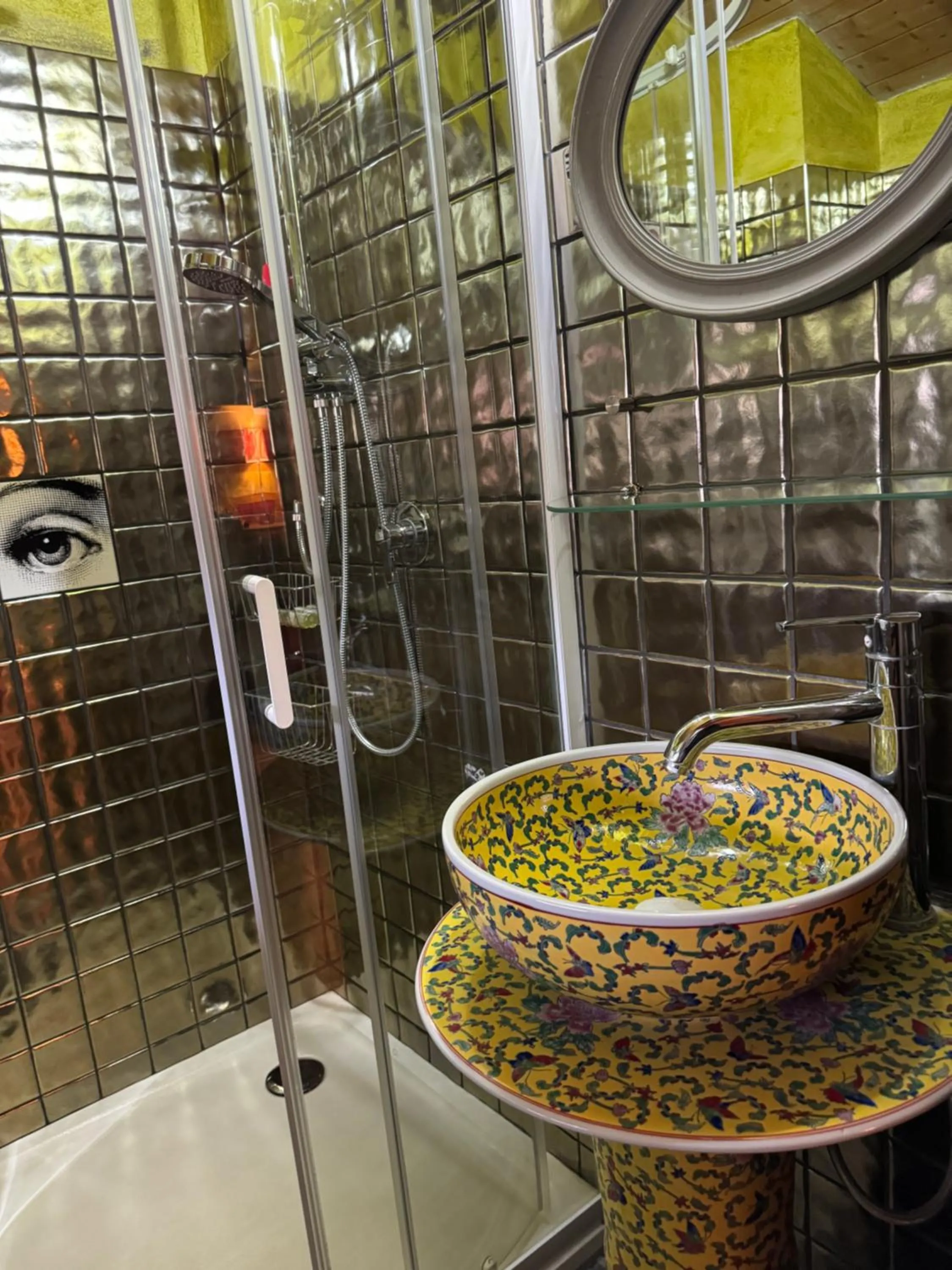 Shower in Villa Vietnamonamour