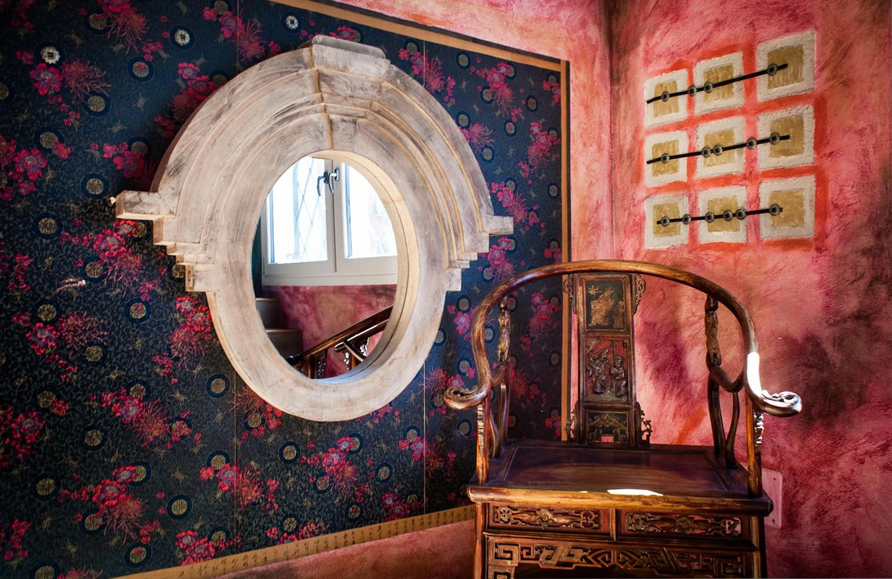 Decorative detail in Villa Vietnamonamour