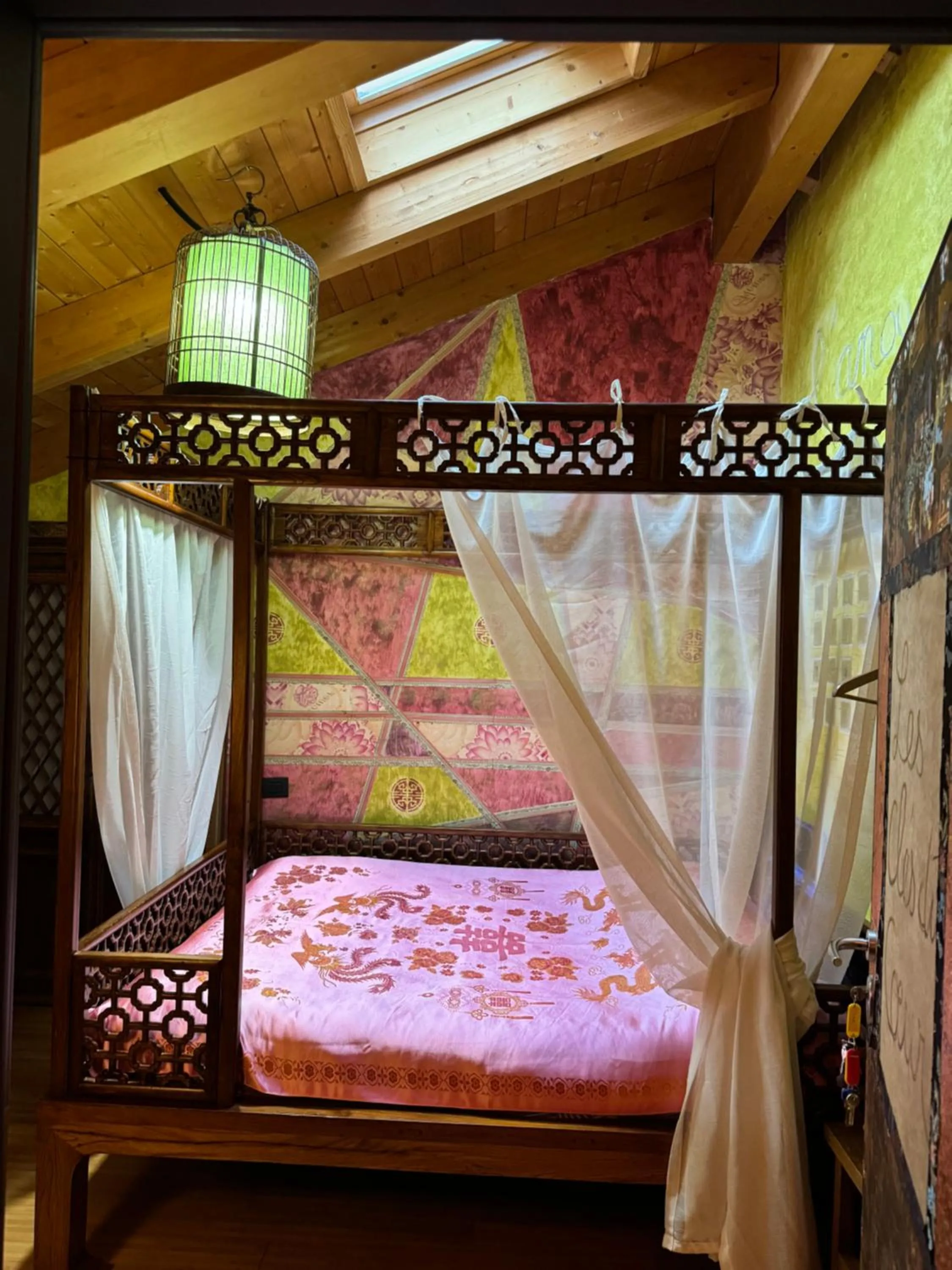 Bed in Villa Vietnamonamour