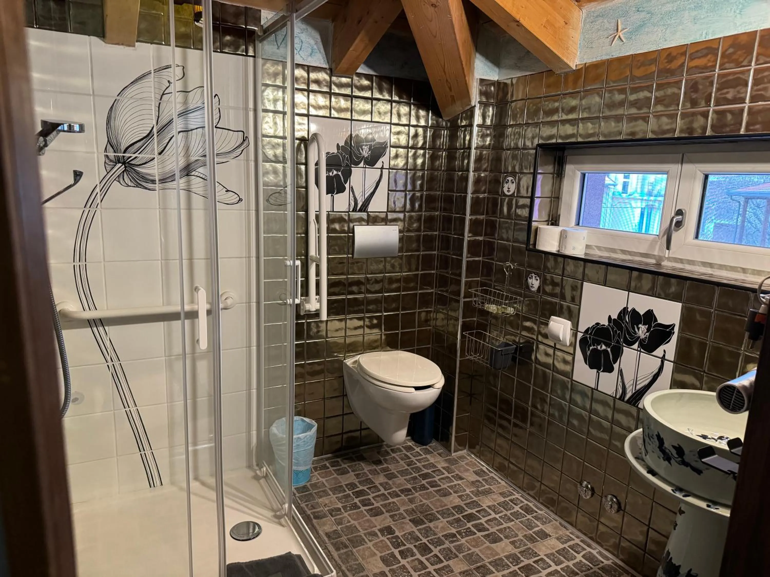 Shower in Villa Vietnamonamour