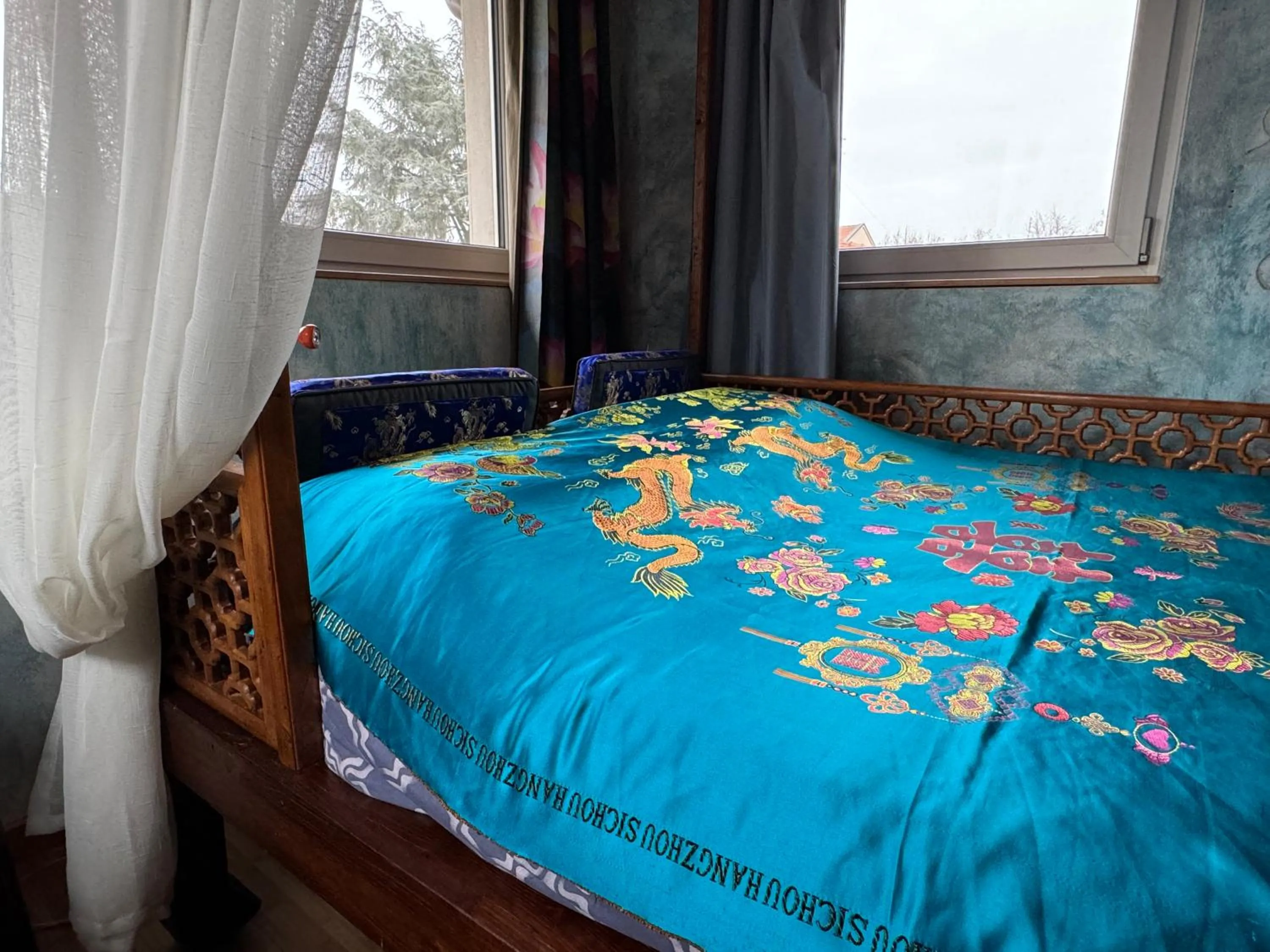 Bed in Villa Vietnamonamour