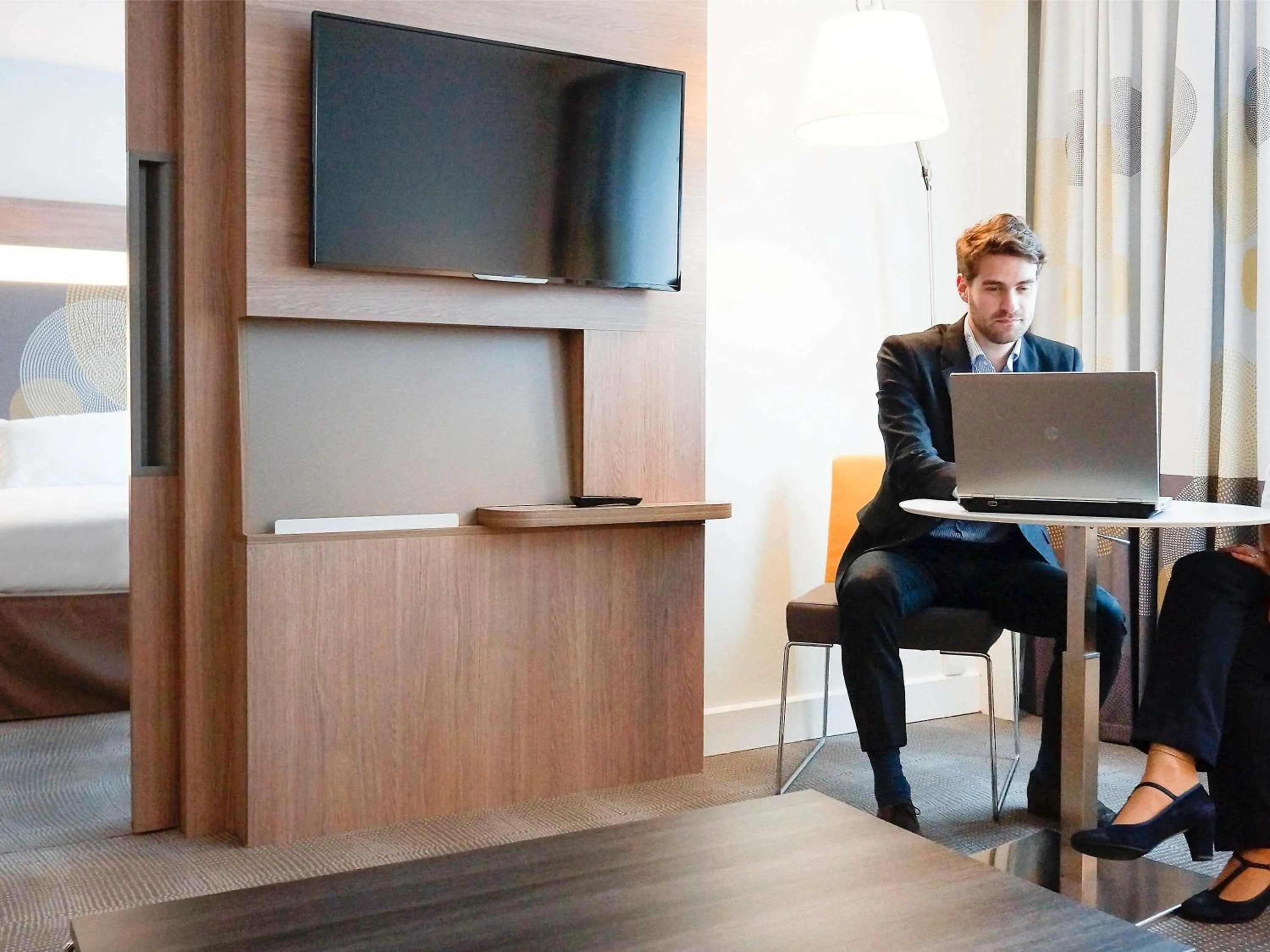 Photo of the whole room in Novotel Saclay