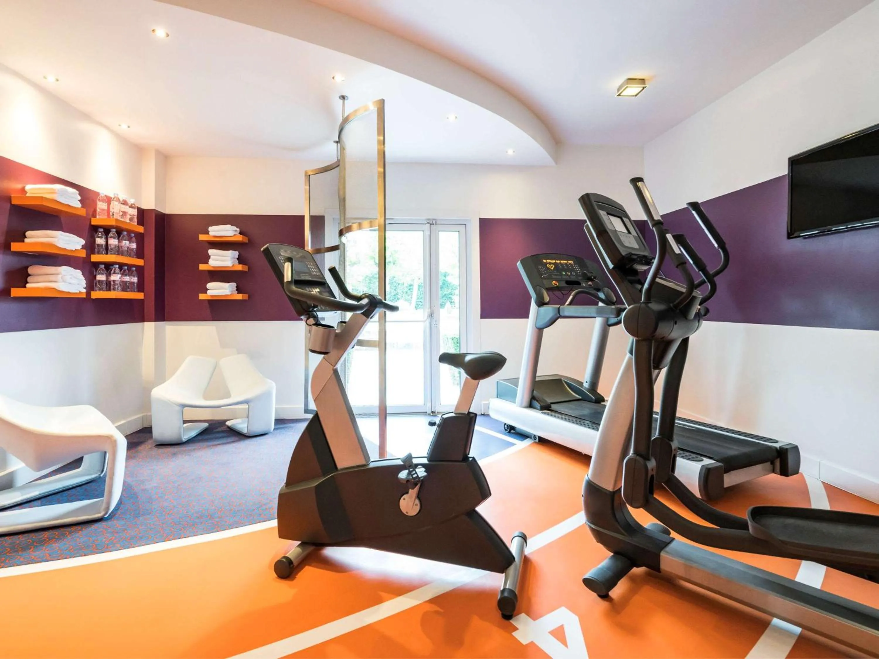 Fitness centre/facilities in Novotel Saclay