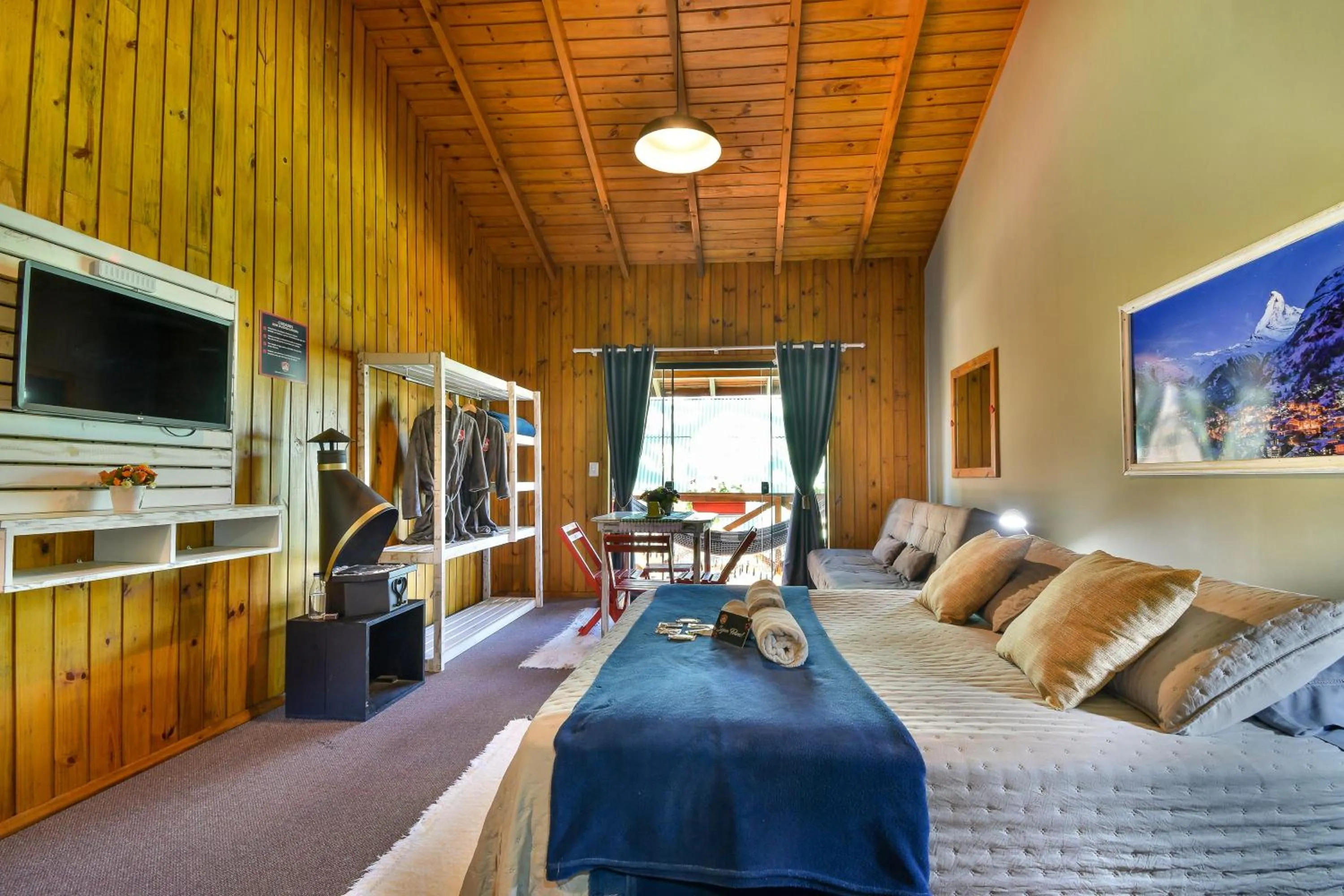 Bed in Pousada Chalé Suiço Bombinhas