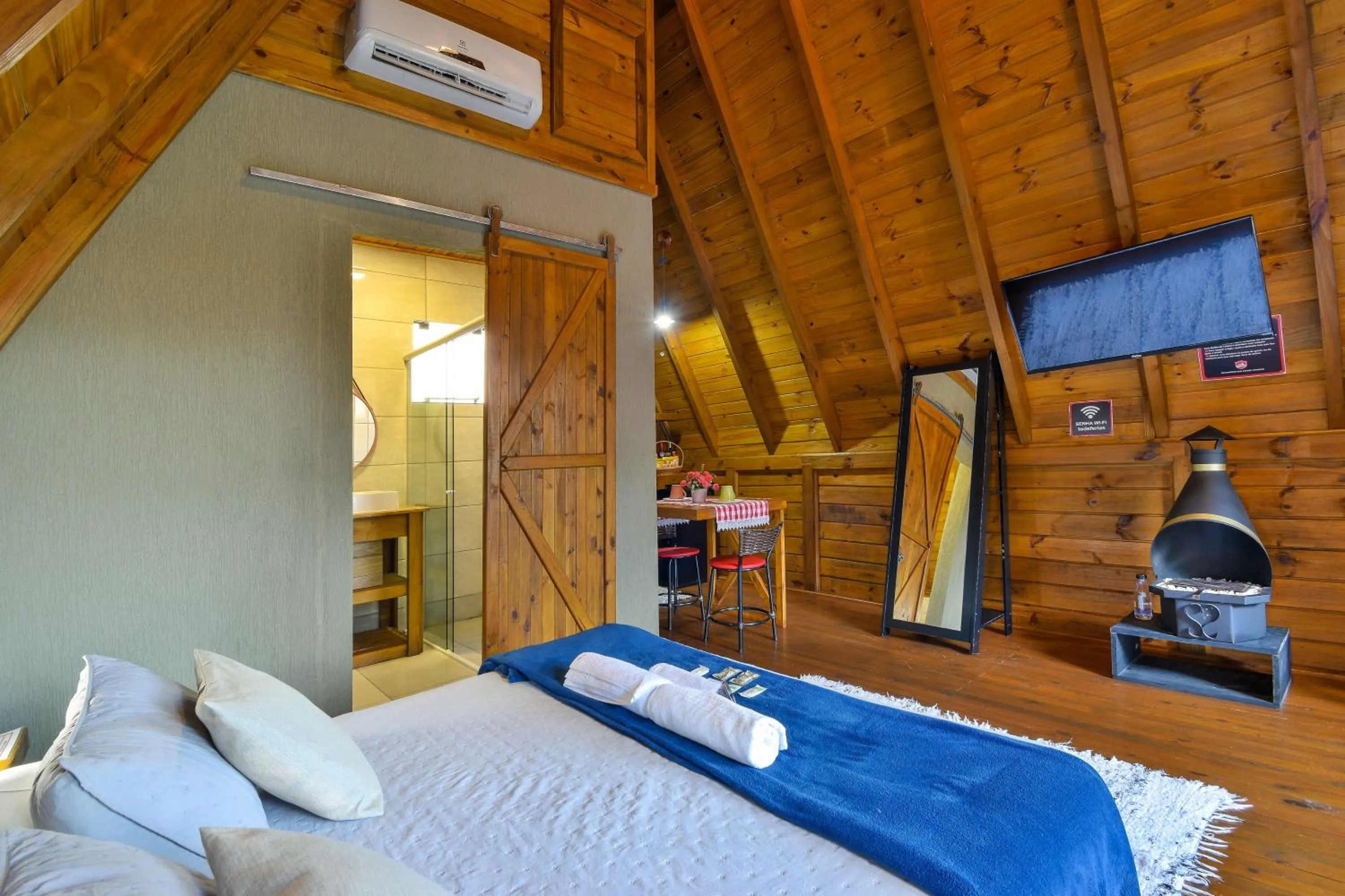 Bed in Pousada Chalé Suiço Bombinhas